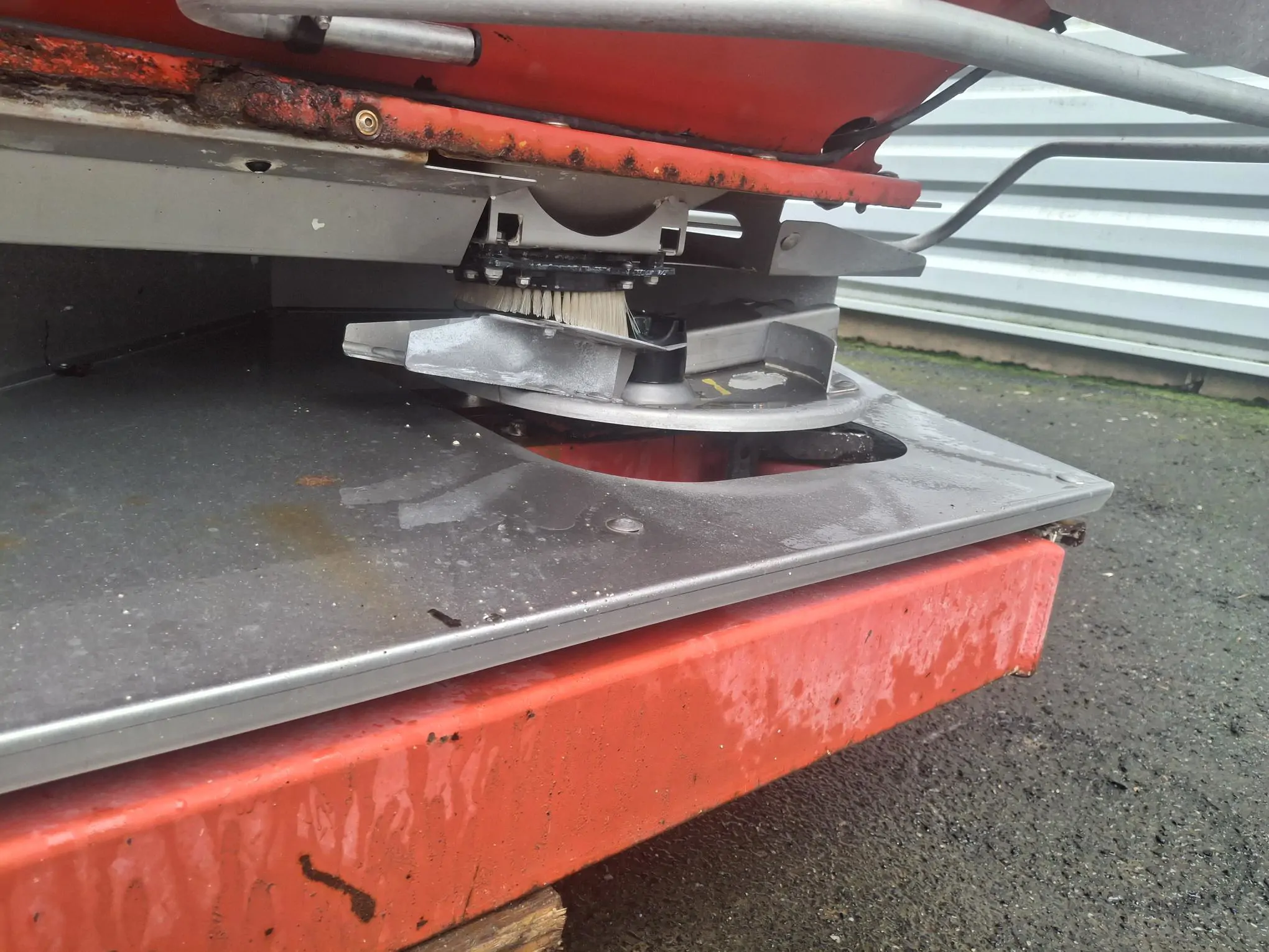 Image KUHN DISTRIBUTEUR ENGRAIS KUHN