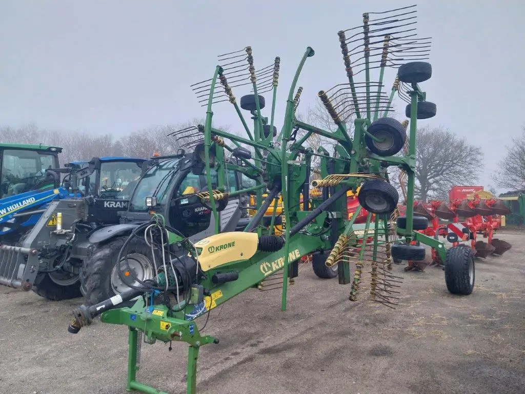 Photo KRONE ANDAINEUR KRONE SWADRO TC 80