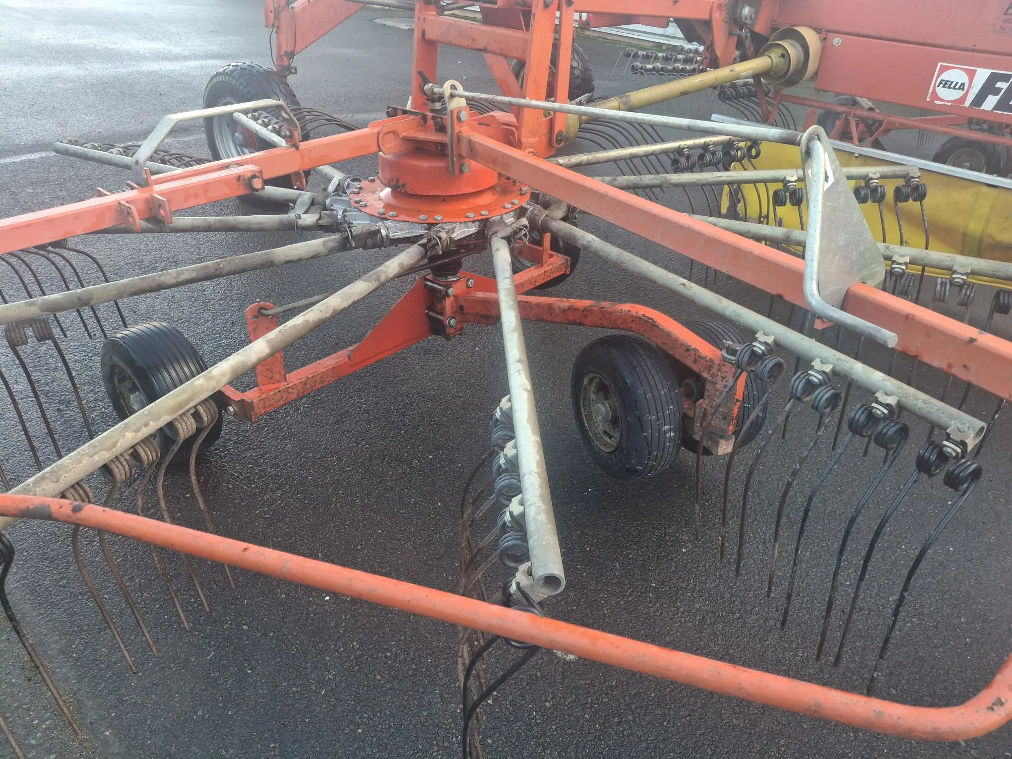 Image FELLA ANDAINEUR FELLA MEGA SWAD