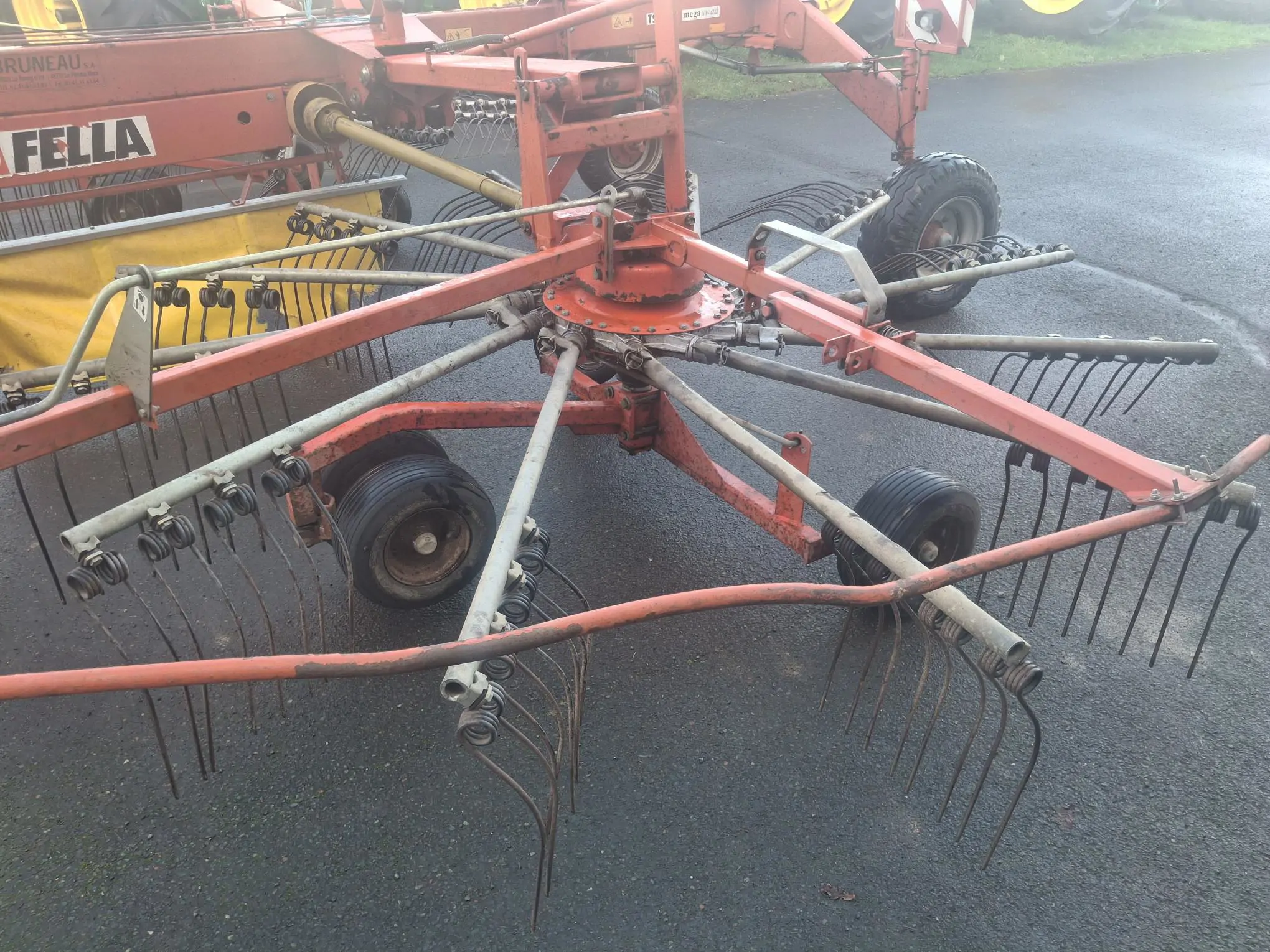 Image FELLA ANDAINEUR FELLA MEGA SWAD