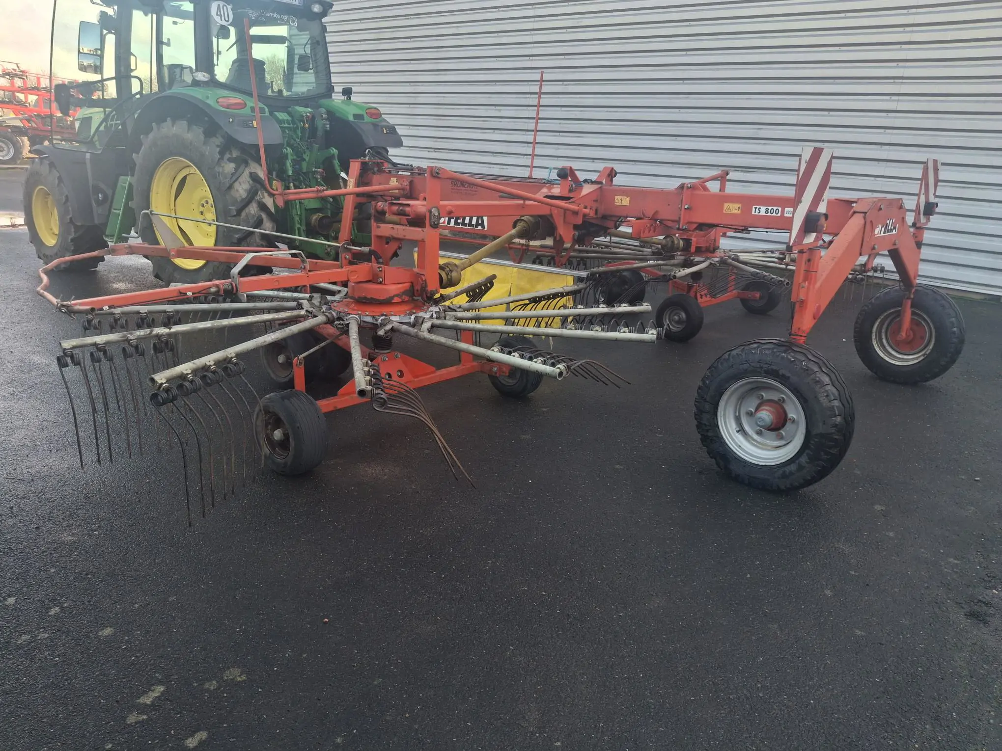 Image FELLA ANDAINEUR FELLA MEGA SWAD