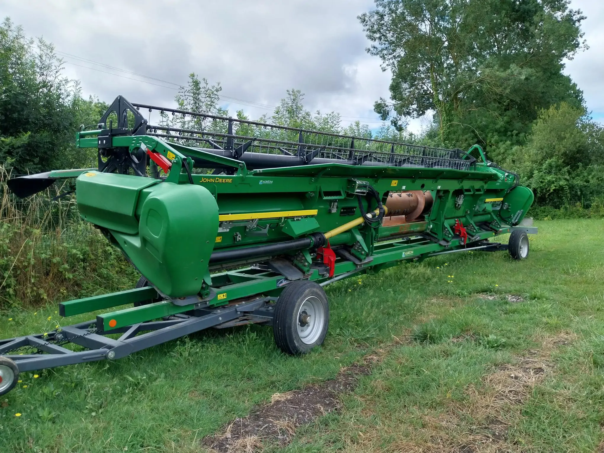 Image JOHN DEERE CHARIOT DE COUPE ET COUPE 730X