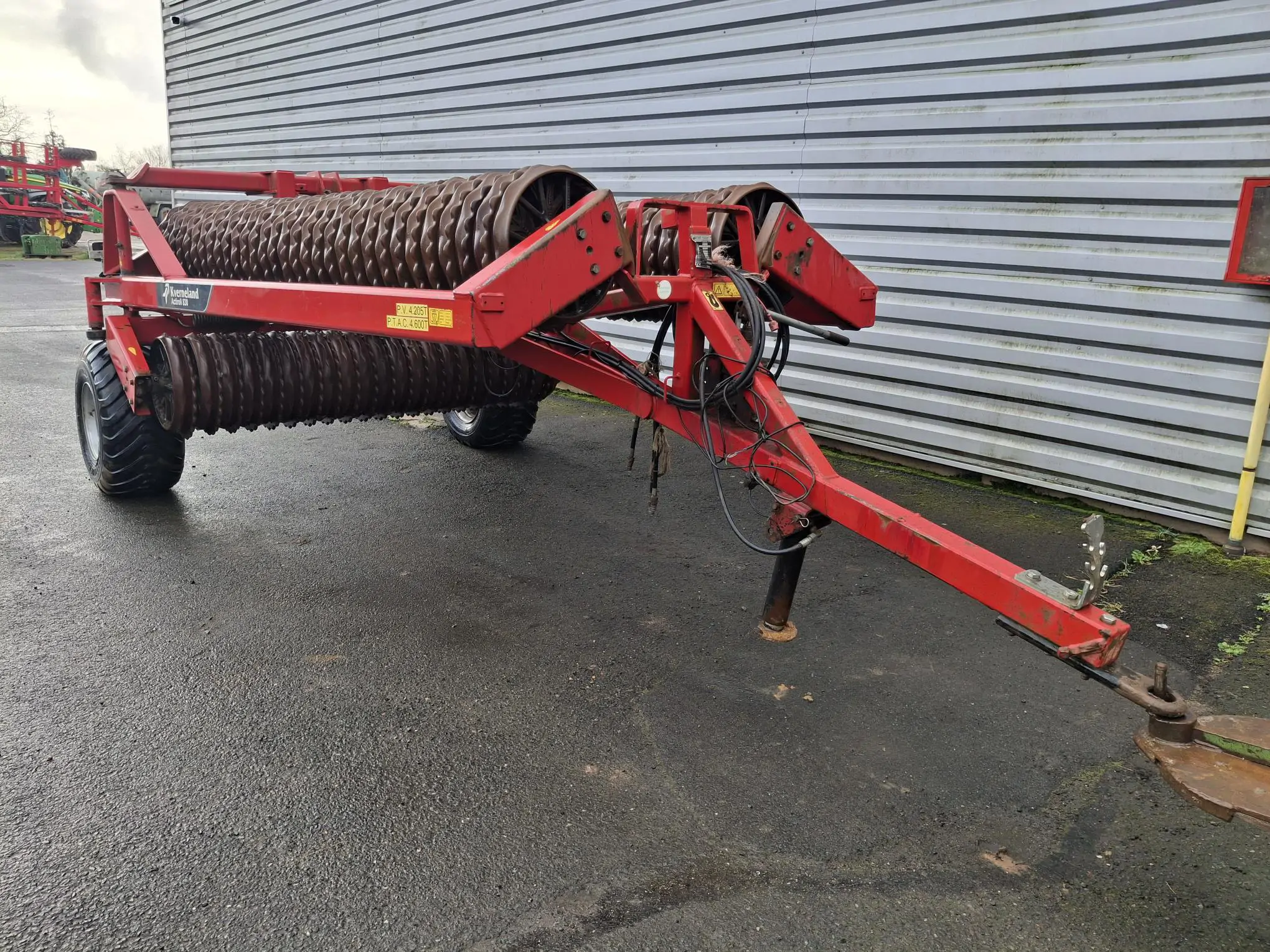 Image KVERNELAND ROULEAU OCCASION ACTIROLL 830