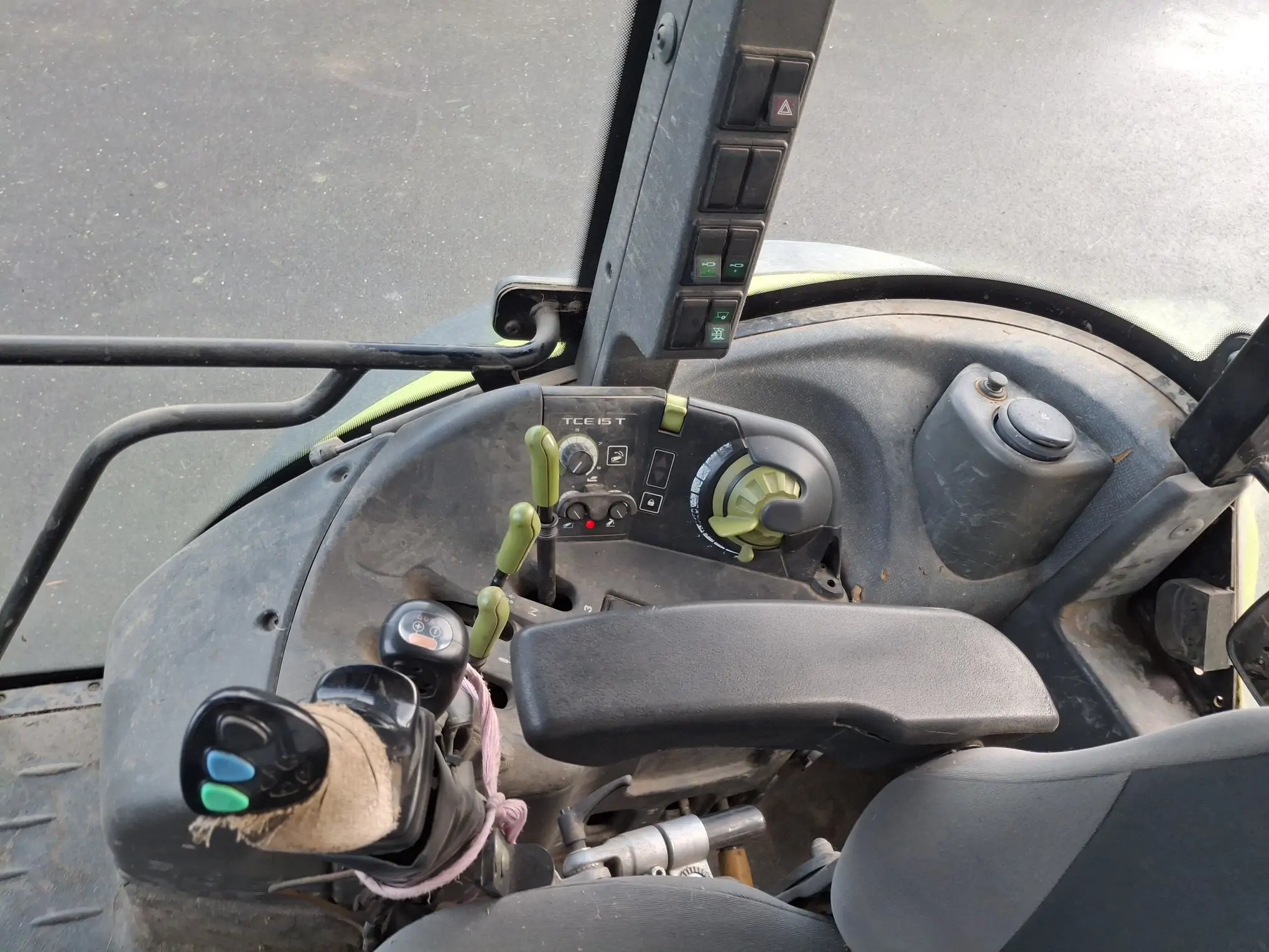 Image CLAAS TRACTEUR CLAAS ARION 410