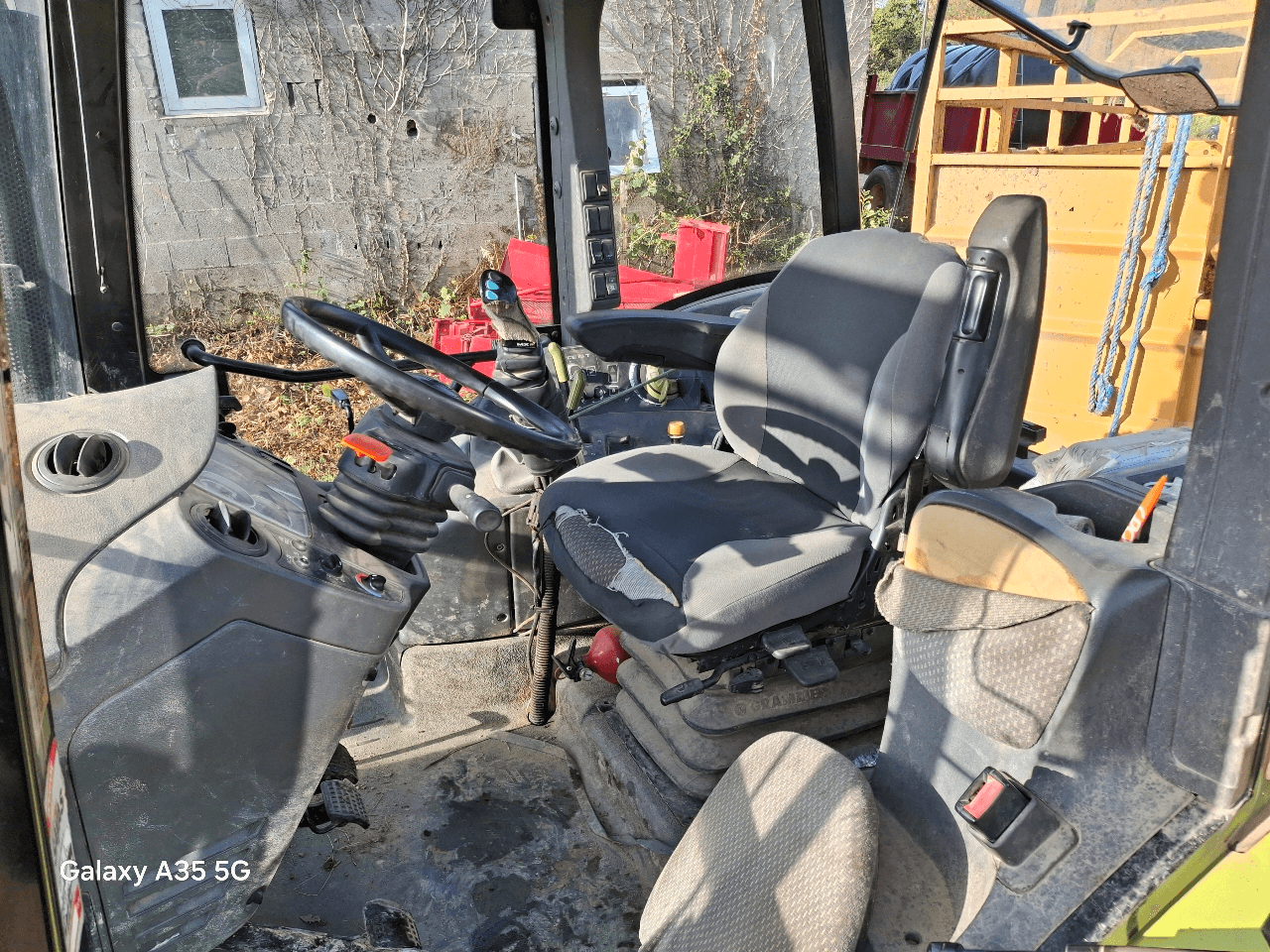 Image CLAAS TRACTEUR CLAAS ARION 410