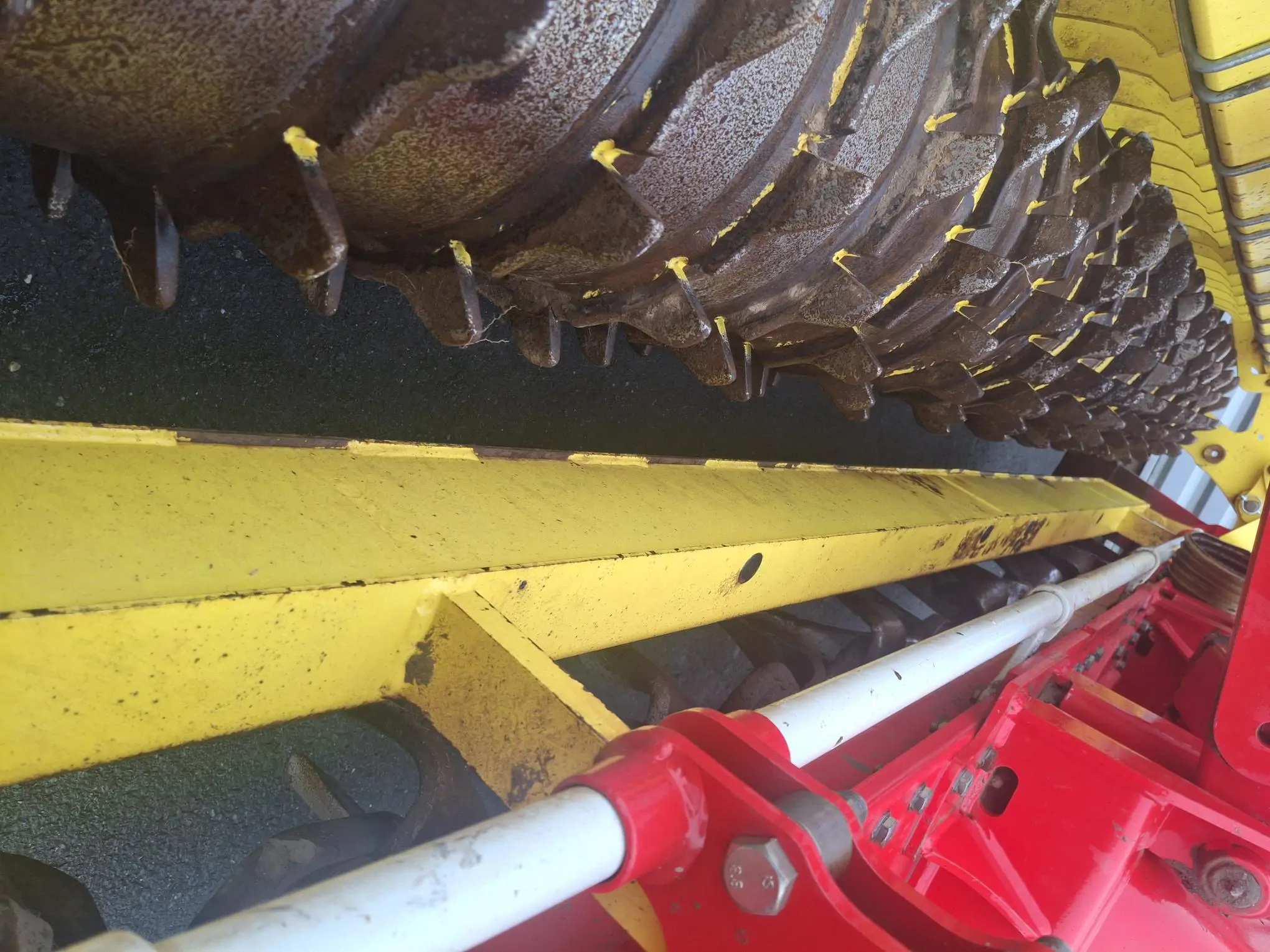 Image POTTINGER HERSE ROTATIVE LION 3002