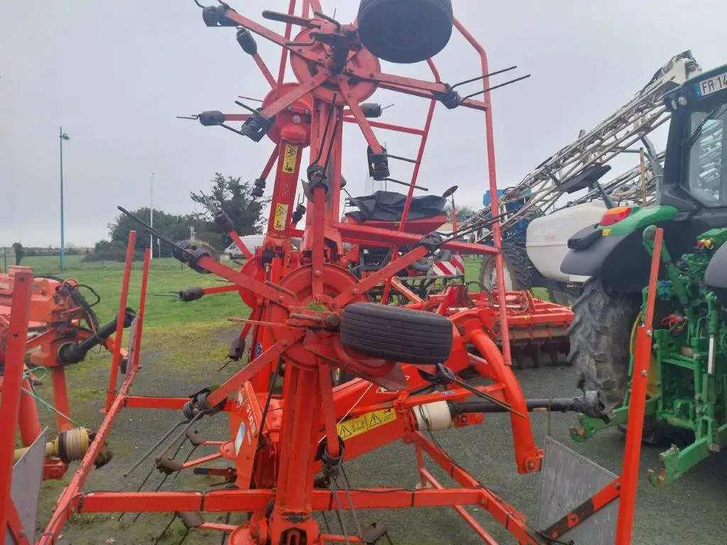 Image KUHN FANEUSE GF 6401 MH