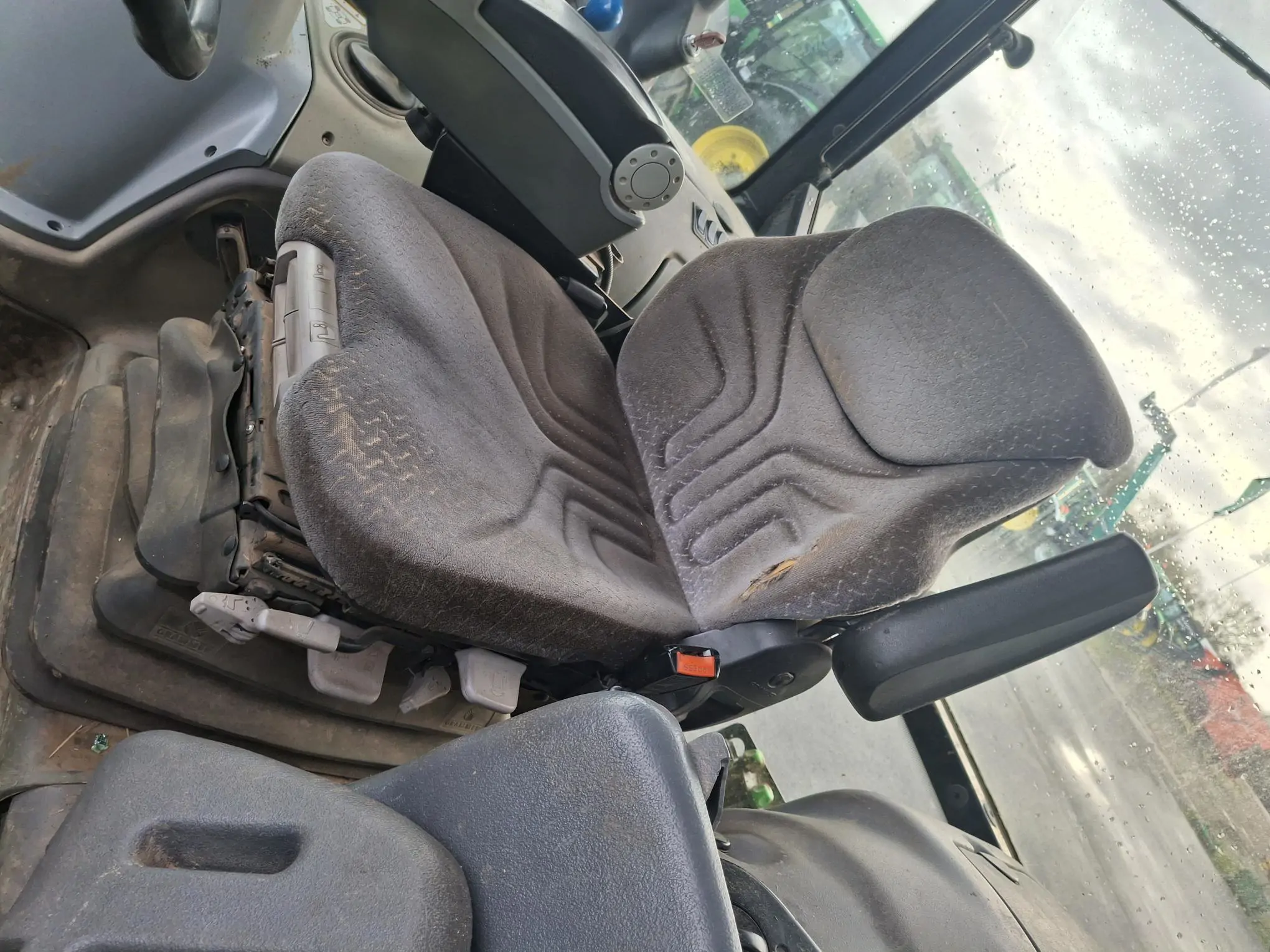 Image DEUTZ TRACTEUR DEUTZ FAHR M620