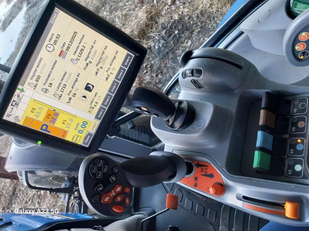 Image NEW HOLLAND TRACTEUR NH T6.160