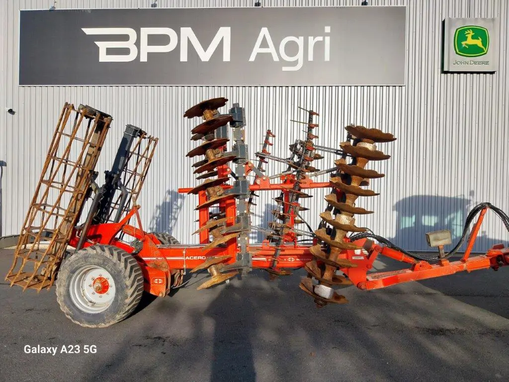 Photo GREGOIRE BESSON COVER-CROP GRE BESSON ACERO 40