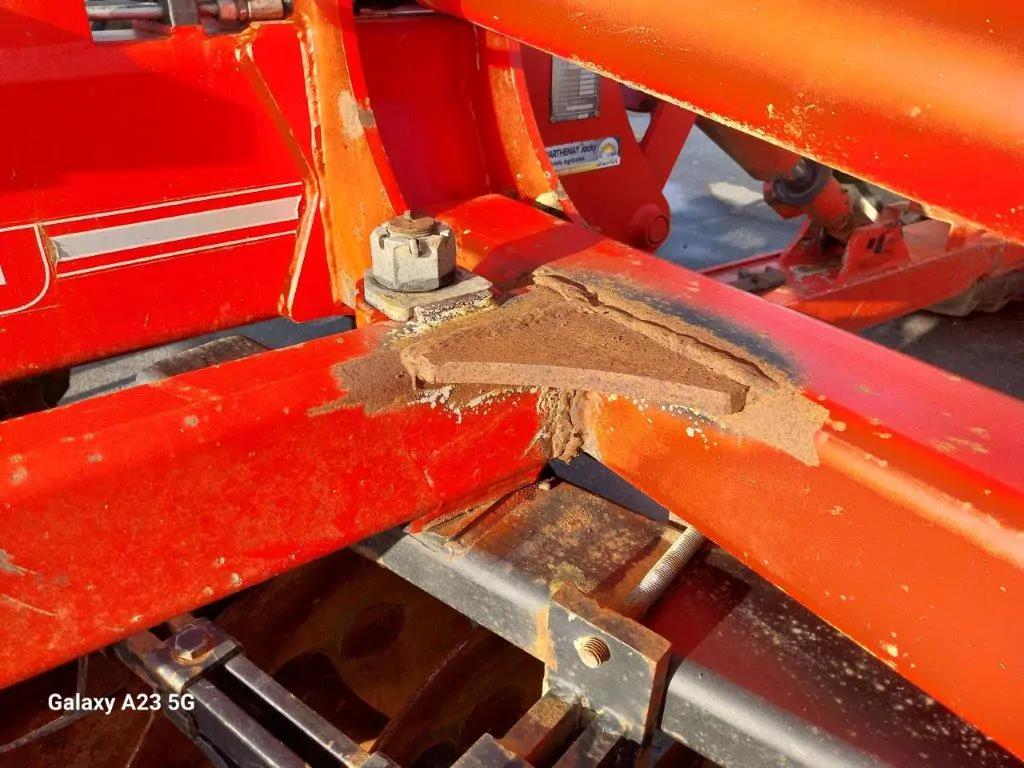 Image GREGOIRE BESSON COVER-CROP GRE BESSON ACERO 40