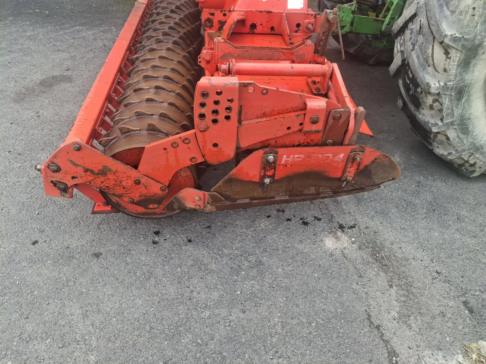 Image KUHN HERSE ROTATIVE HR 304D