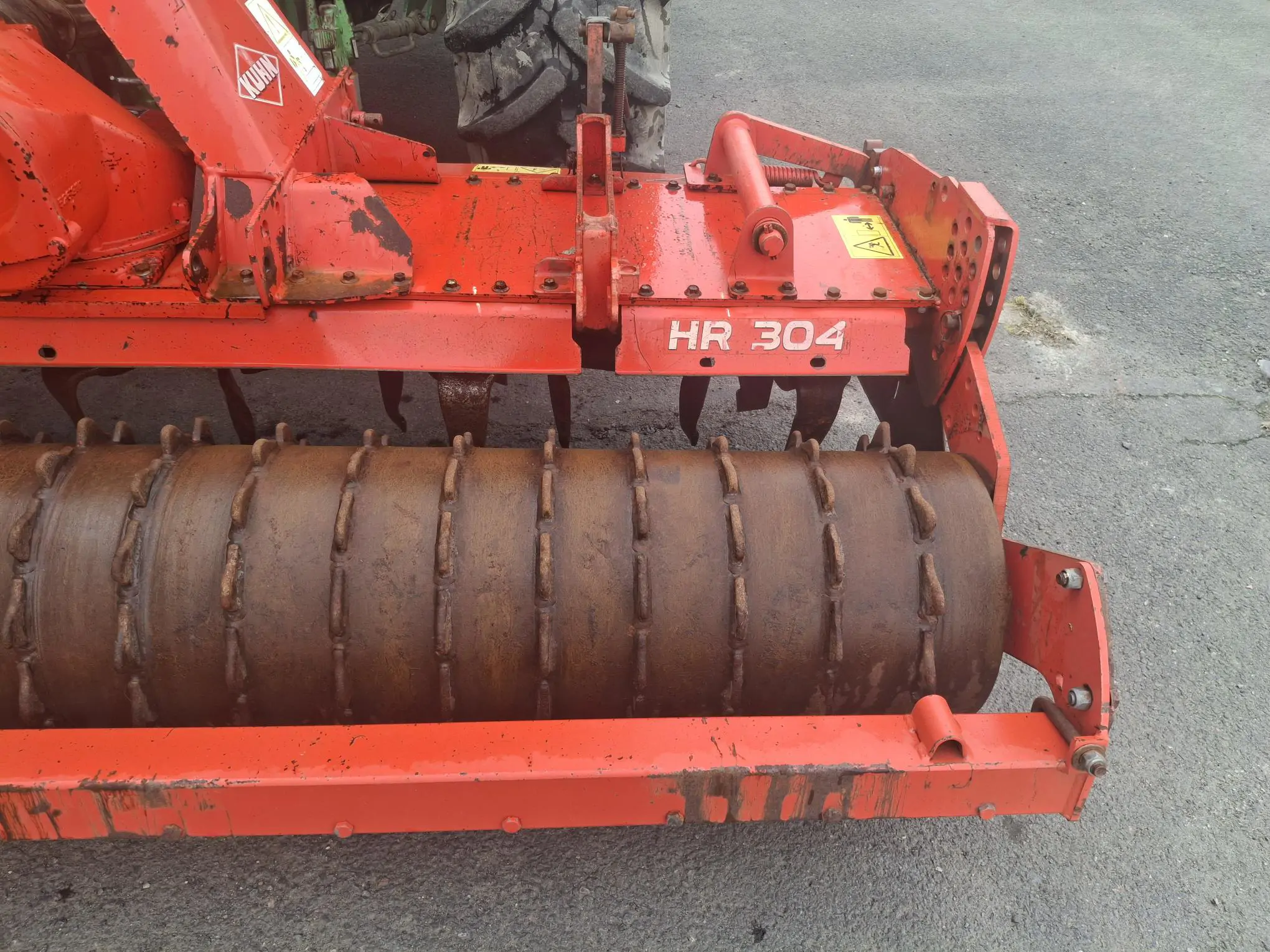 Image KUHN HERSE ROTATIVE HR 304D