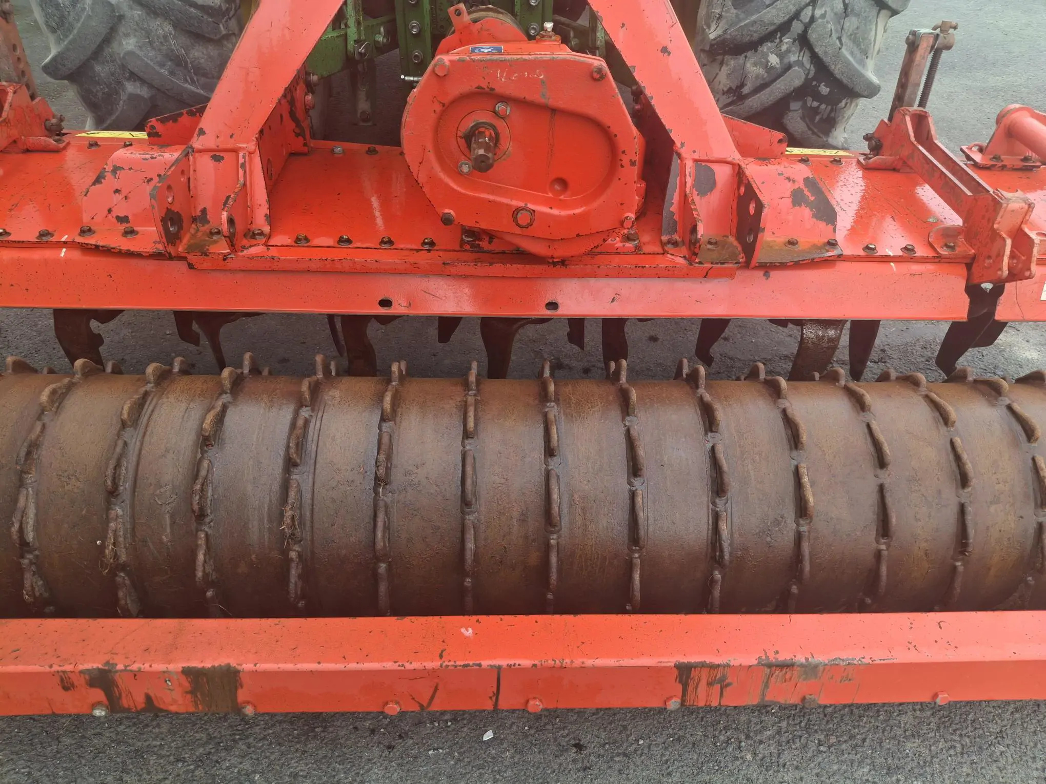 Image KUHN HERSE ROTATIVE HR 304D