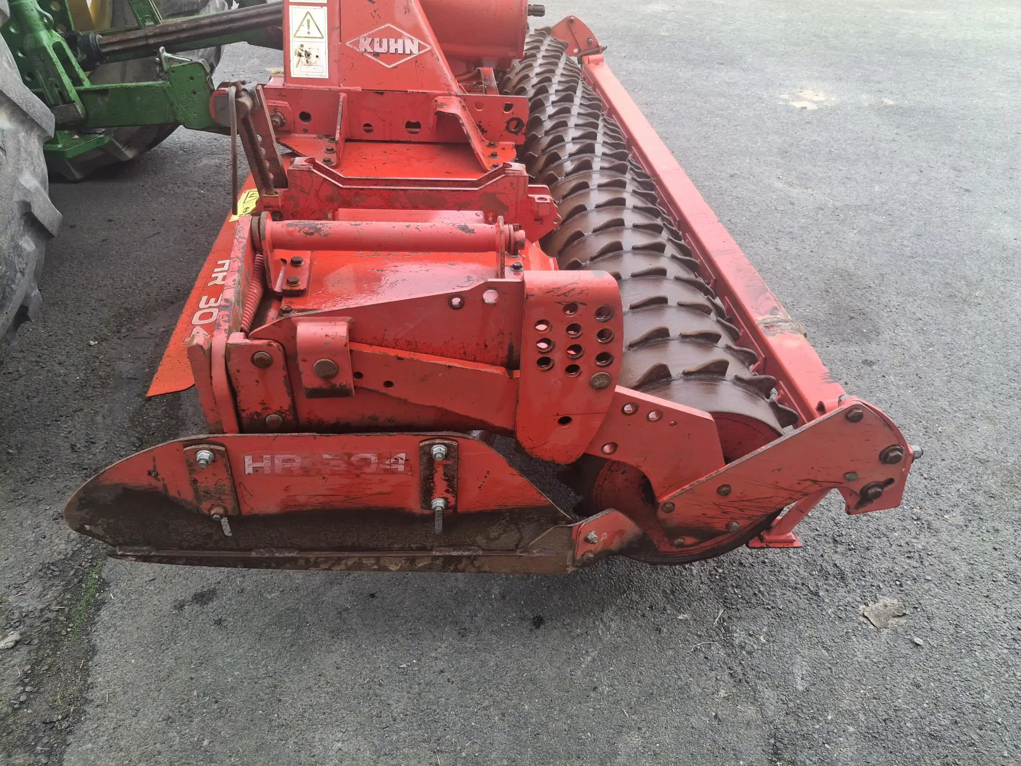 Image KUHN HERSE ROTATIVE HR 304D