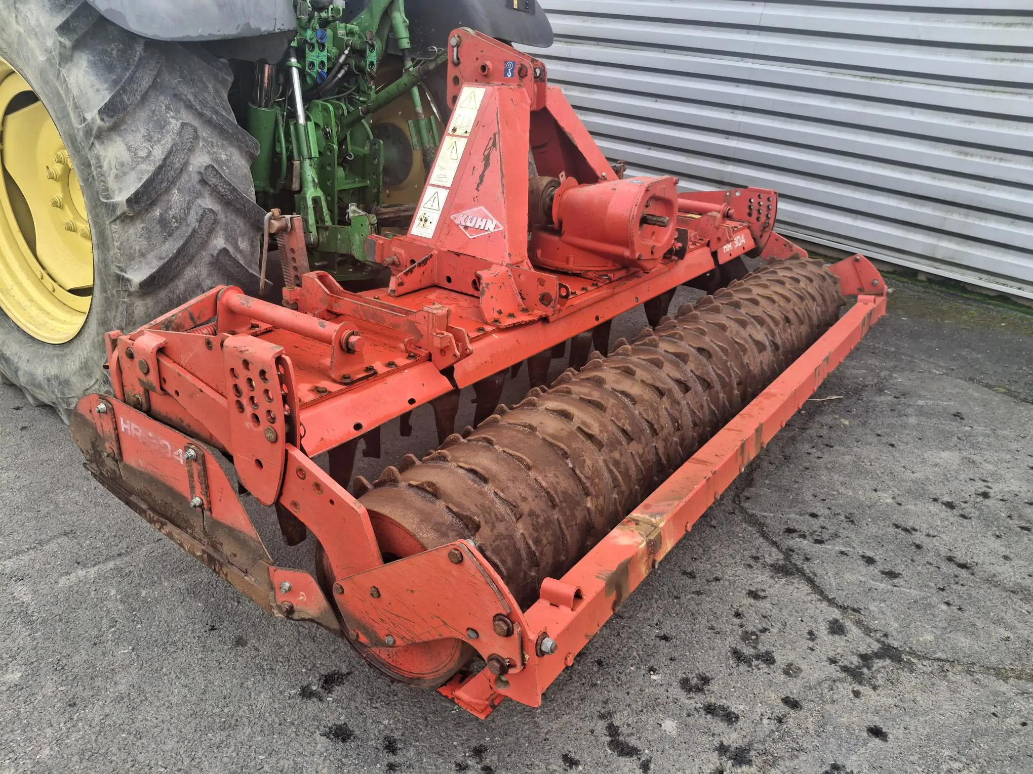 Image KUHN HERSE ROTATIVE HR 304D