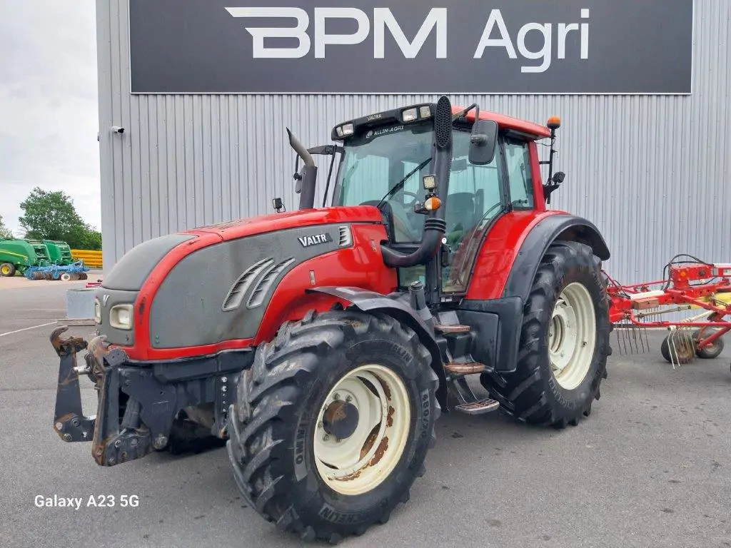 Photo VALTRA VALMET TRACTEUR VALTRA T132 OCCASION