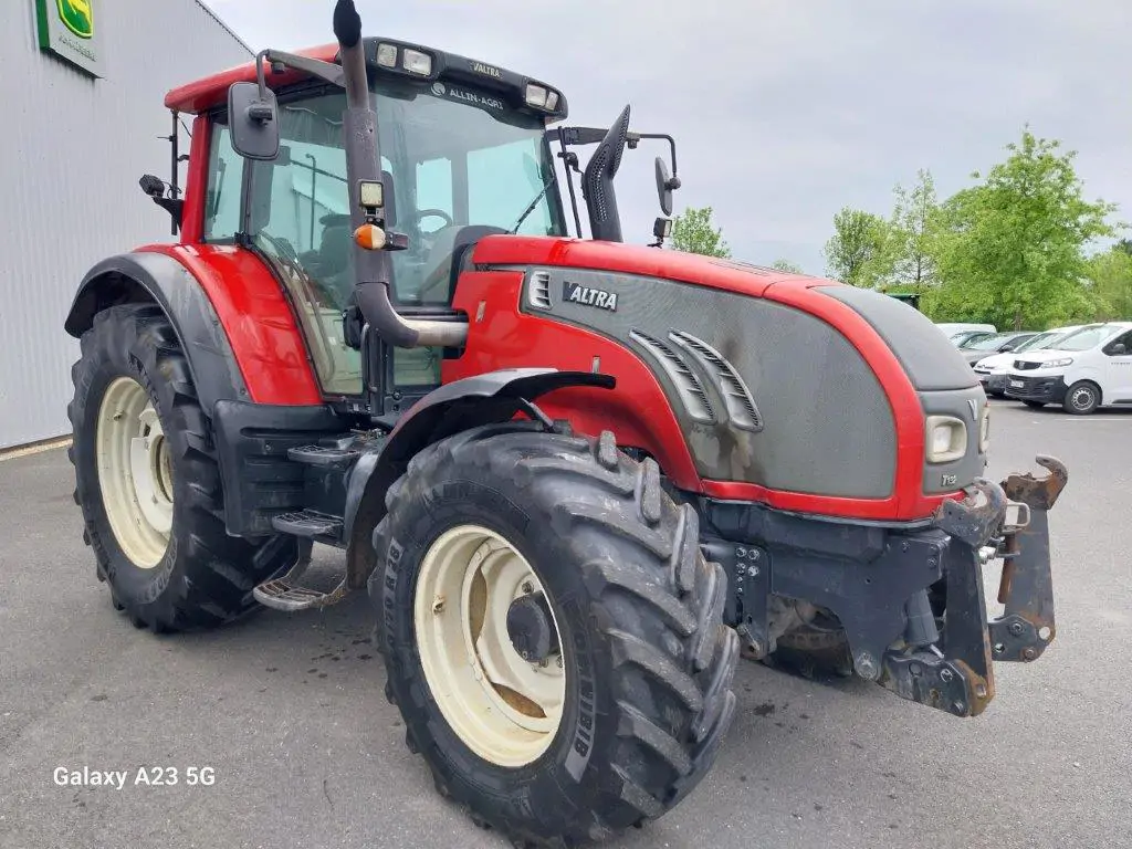 Image VALTRA VALMET TRACTEUR VALTRA T132 OCCASION