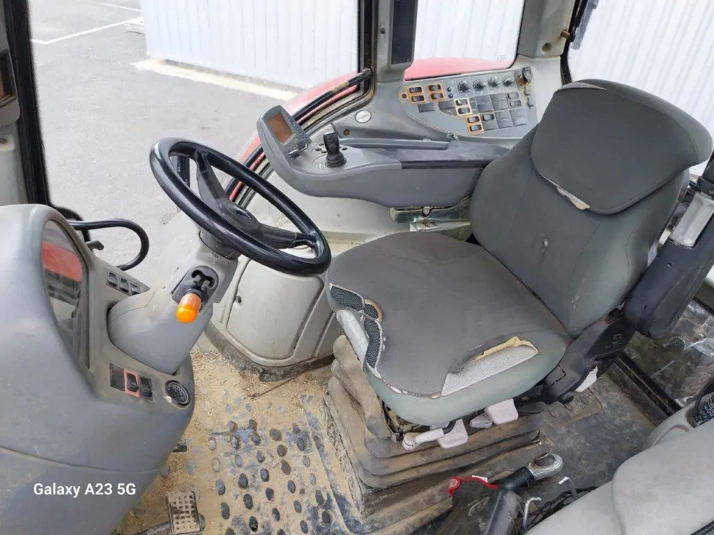 Image VALTRA VALMET TRACTEUR VALTRA T132 OCCASION