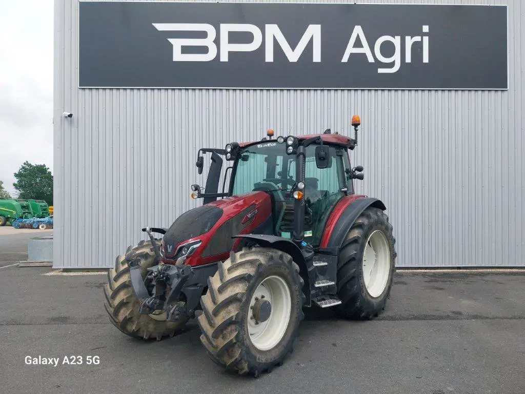 Photo VALTRA VALMET TRACTEUR VALTRA G135 OCCASION
