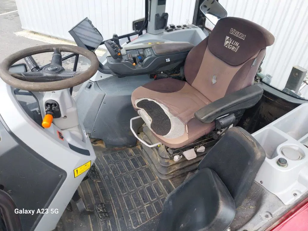 Image VALTRA VALMET TRACTEUR VALTRA G135 OCCASION