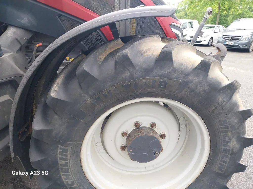 Image VALTRA VALMET TRACTEUR VALTRA G135 OCCASION