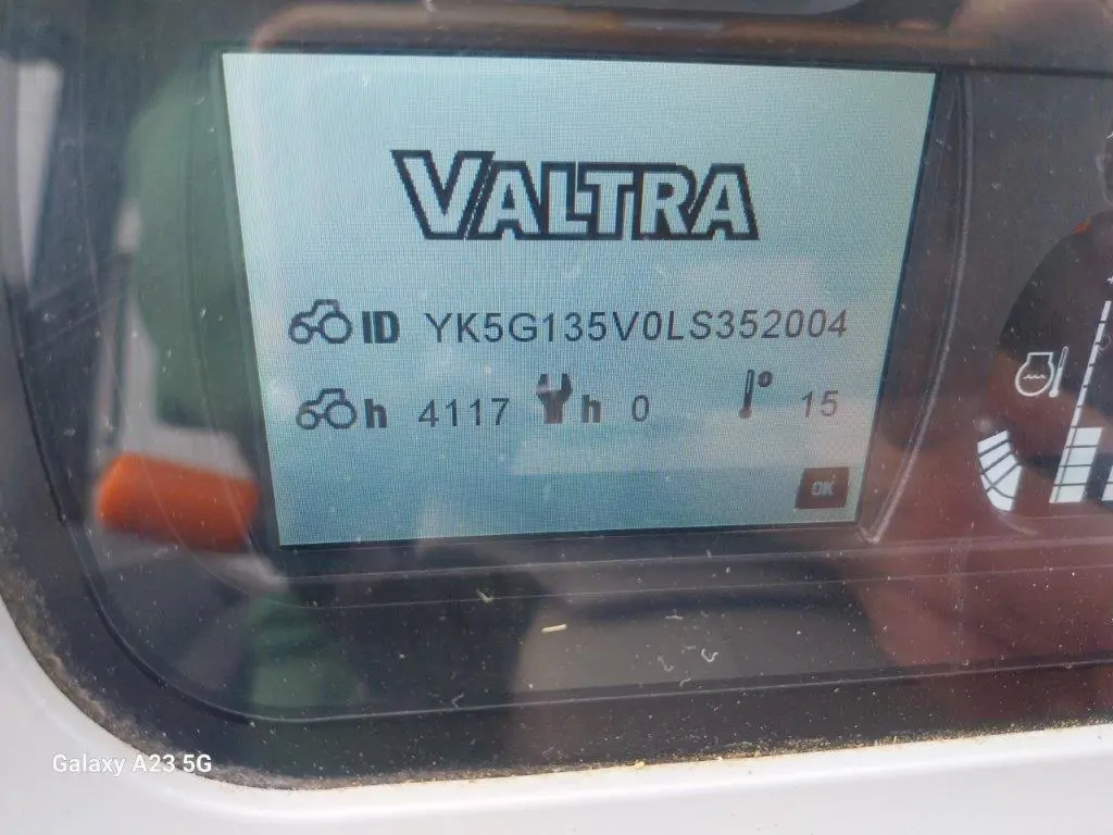 Image VALTRA VALMET TRACTEUR VALTRA G135 OCCASION