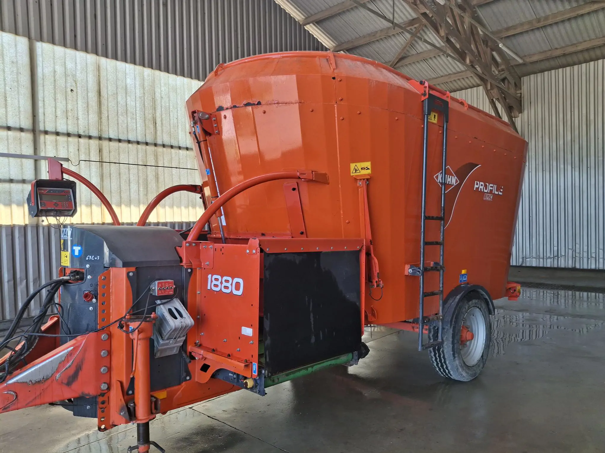 Photo KUHN MELANGEUSE OCC PROFILE 1880