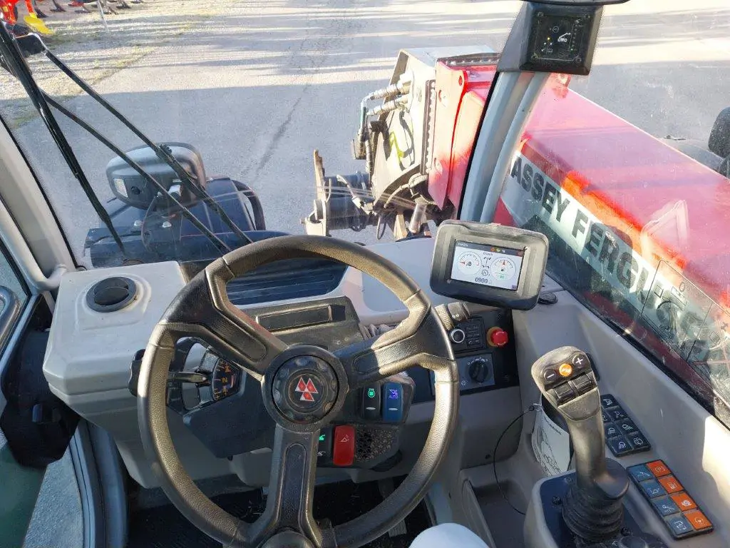 Image MASSEY FERGUSON TELESCOPIQUE MF TH 6534