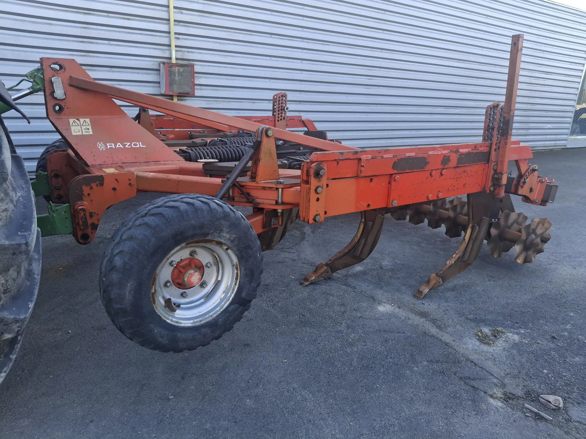 Photo RAZOL DECOMPACTEUR RAZOL AVR5