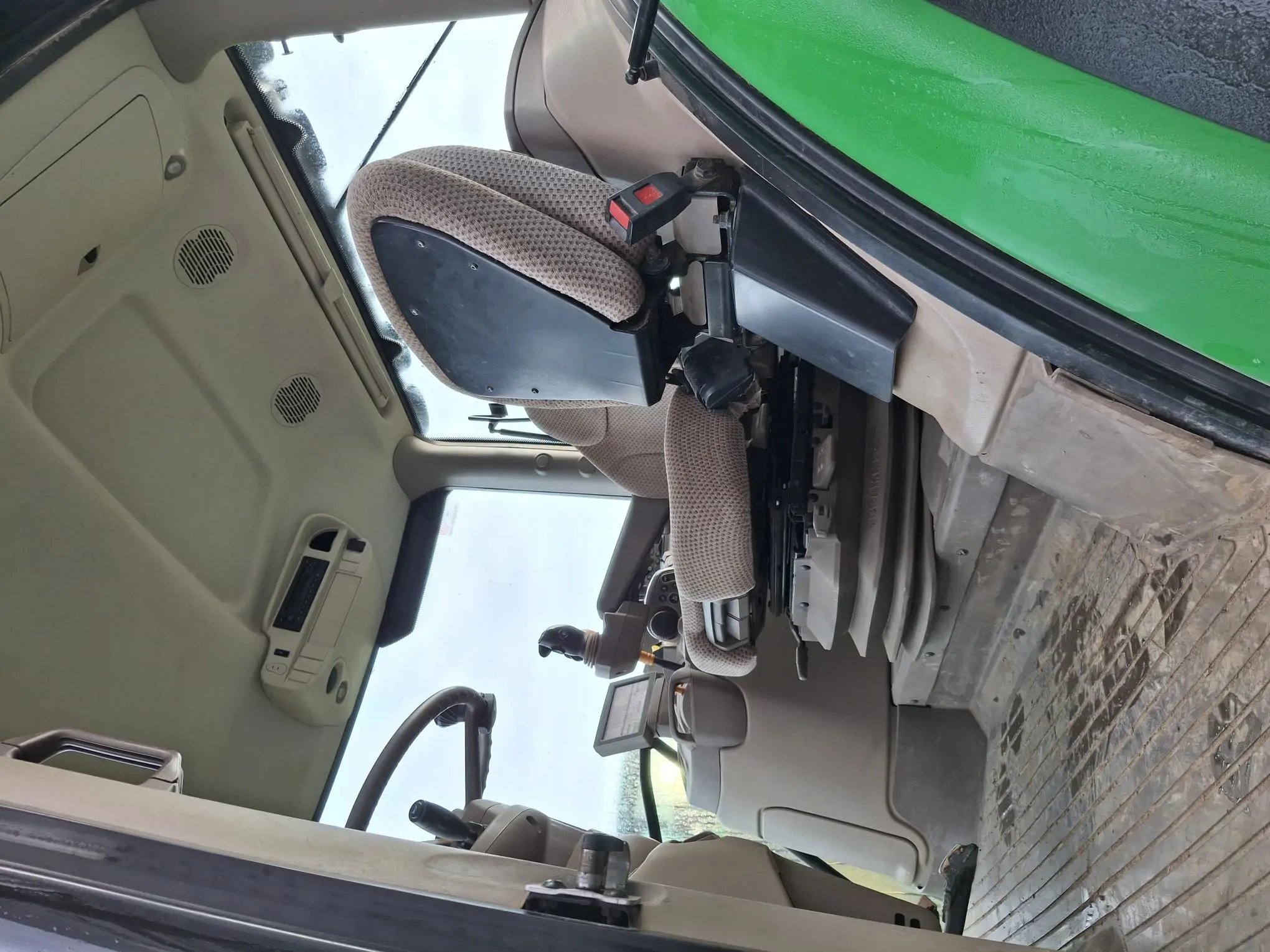 Image JOHN DEERE 6130R