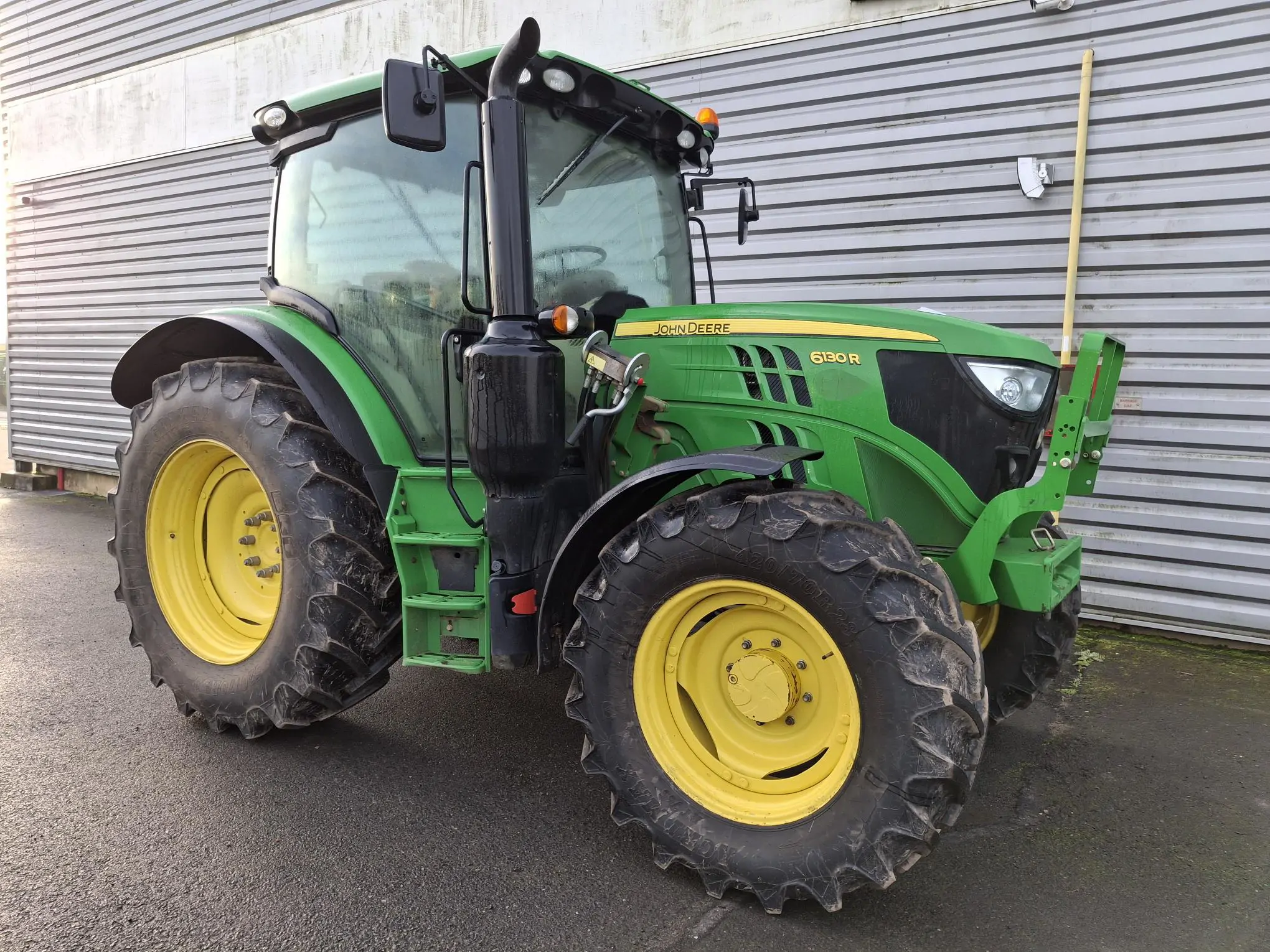 Image JOHN DEERE 6130R