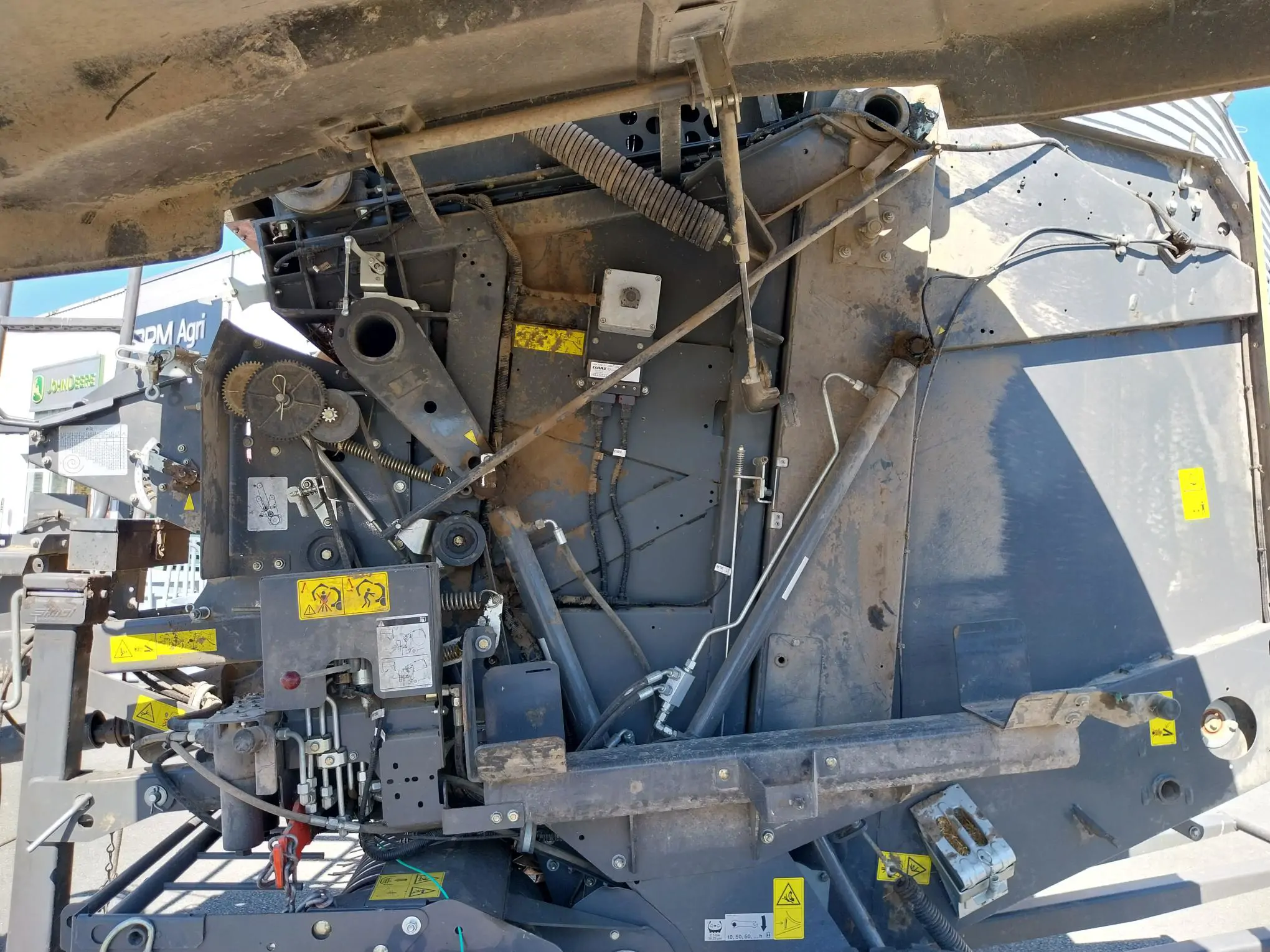 Image CLAAS PRESSE BALLES RONDES VARIANT