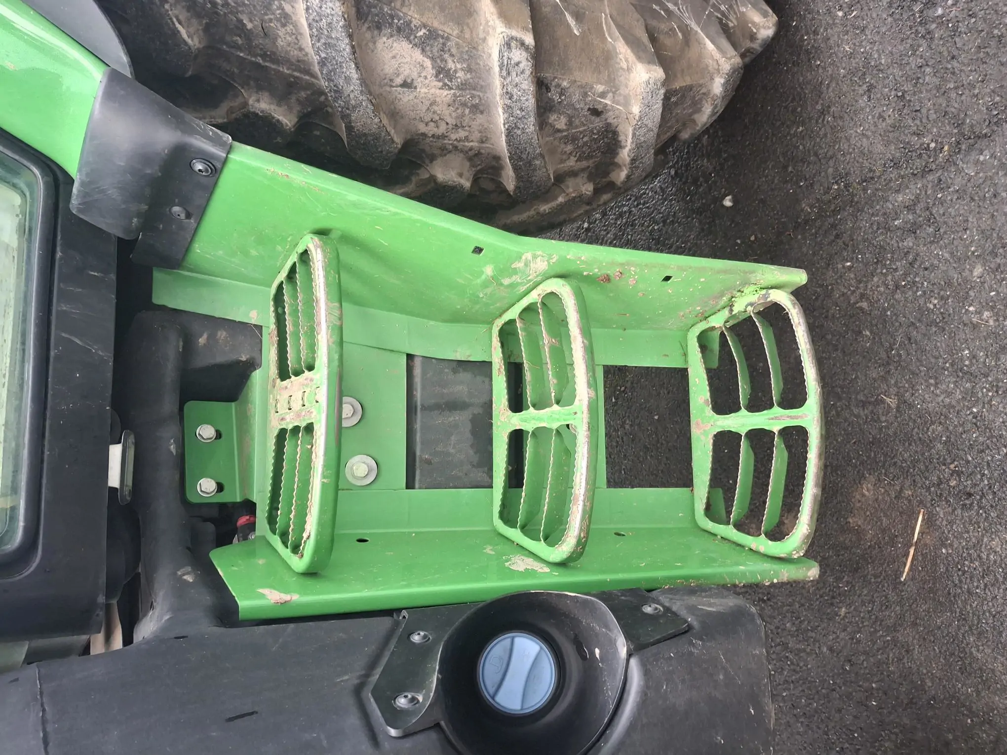 Image JOHN DEERE TRACTEUR JOHN DEERE 6110R