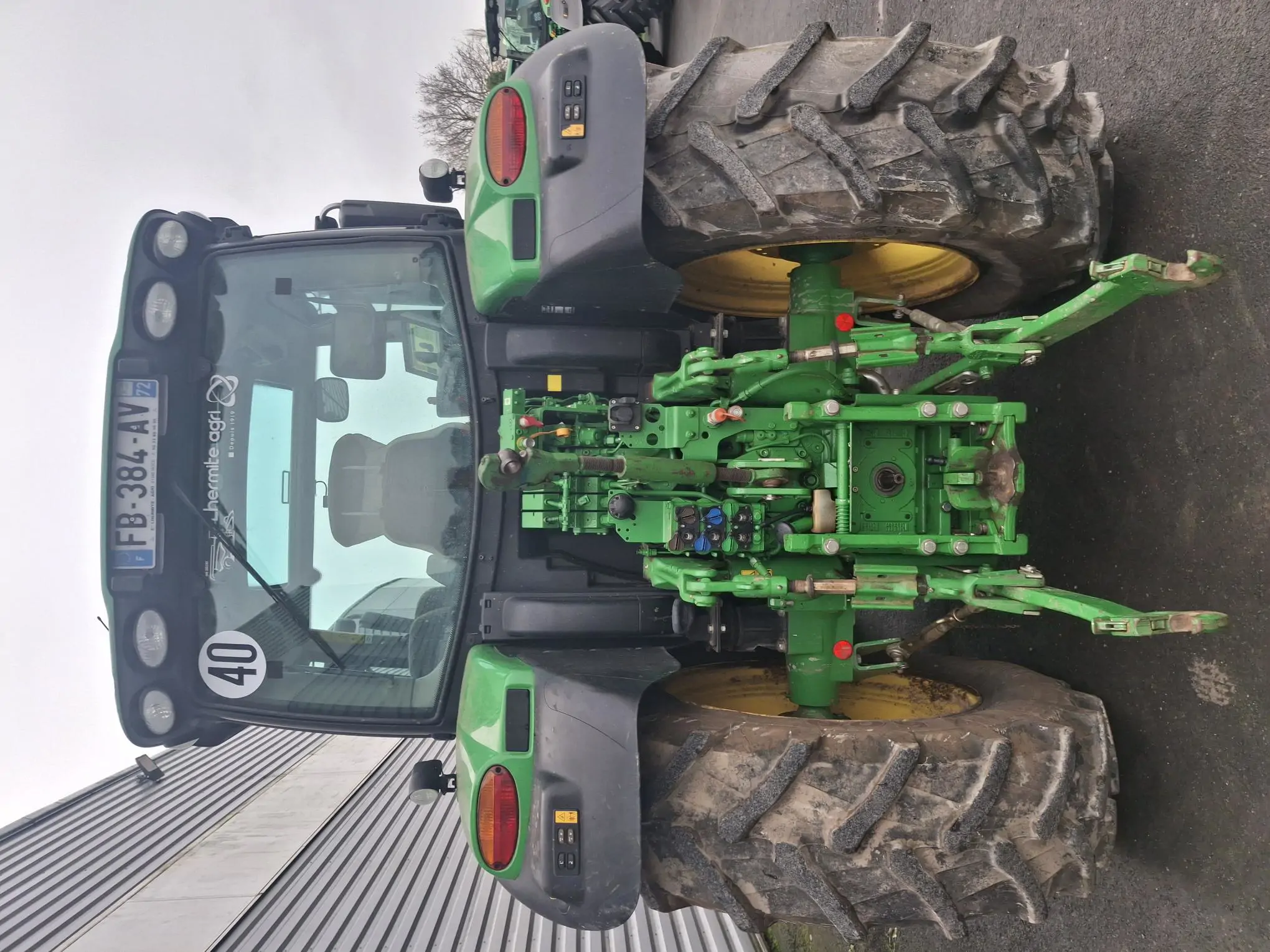 Image JOHN DEERE TRACTEUR JOHN DEERE 6110R