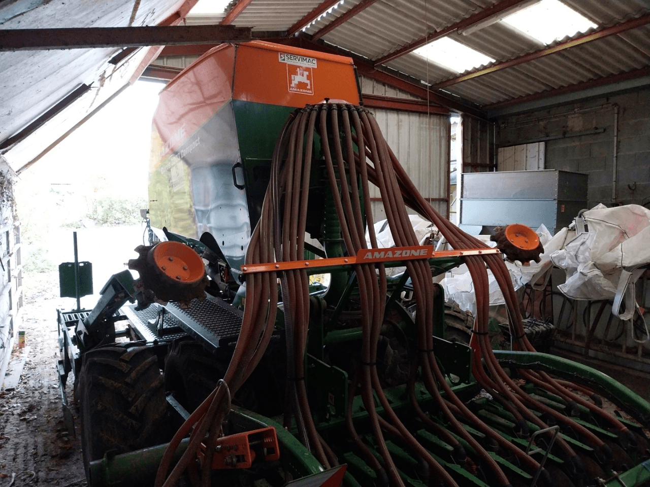 Image AMAZONE SEMOIR A CEREALES CIRRUS 3003