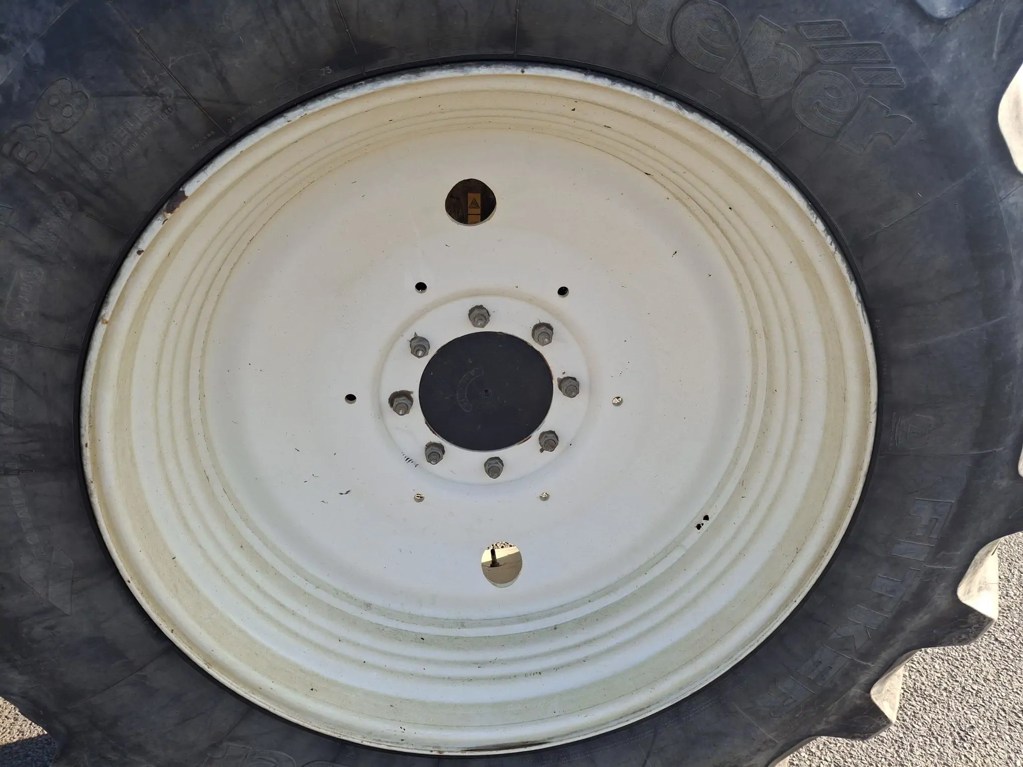 Image NEW HOLLAND TRACTEUR NH T6.145