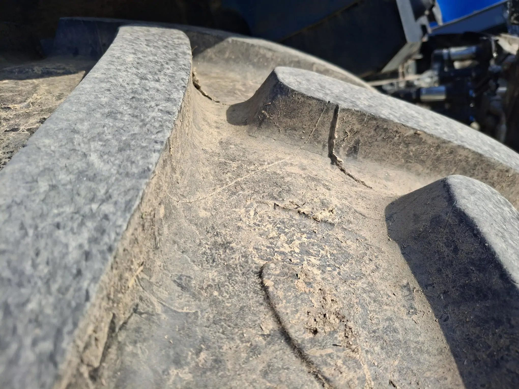 Image NEW HOLLAND TRACTEUR NH T6.145