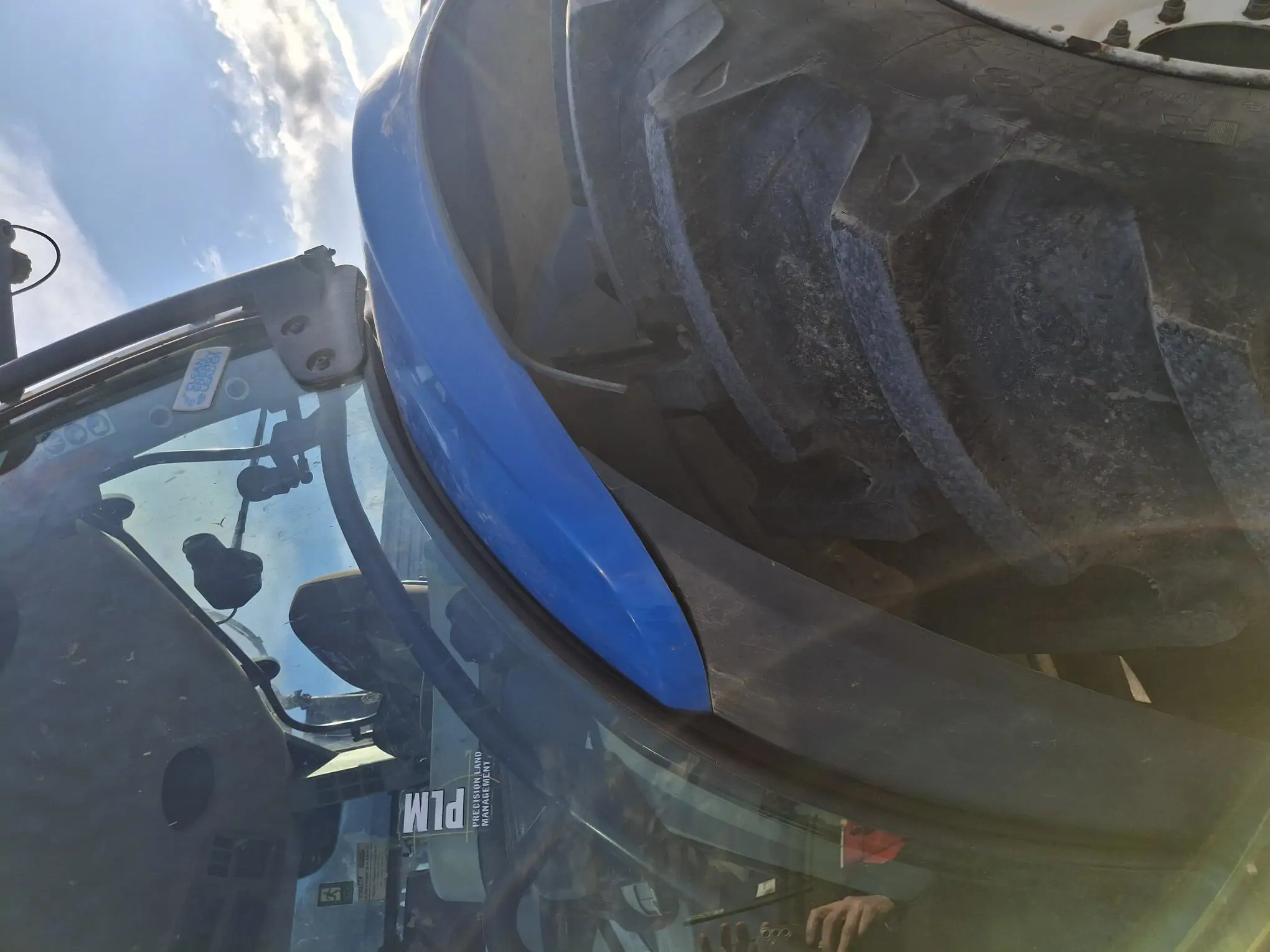 Image NEW HOLLAND TRACTEUR NH T6.145