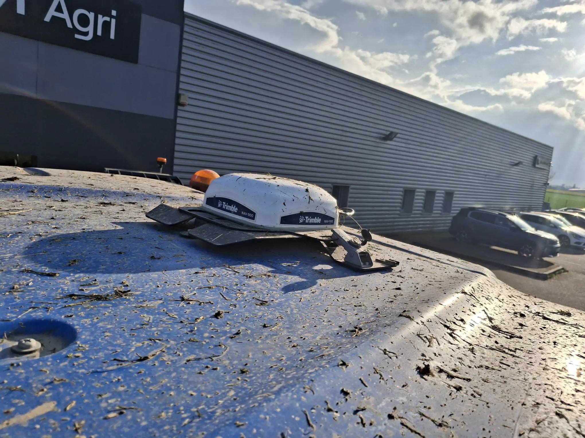 Image NEW HOLLAND TRACTEUR NH T6.145