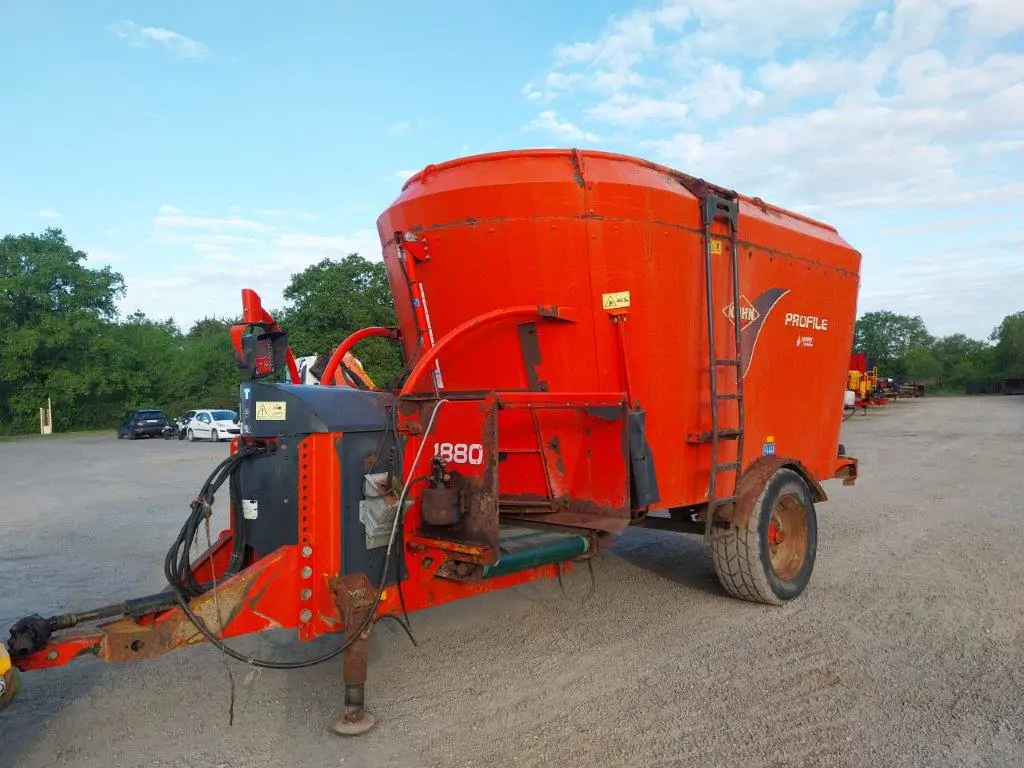 Photo KUHN MELANGEUSE PROFILE 18