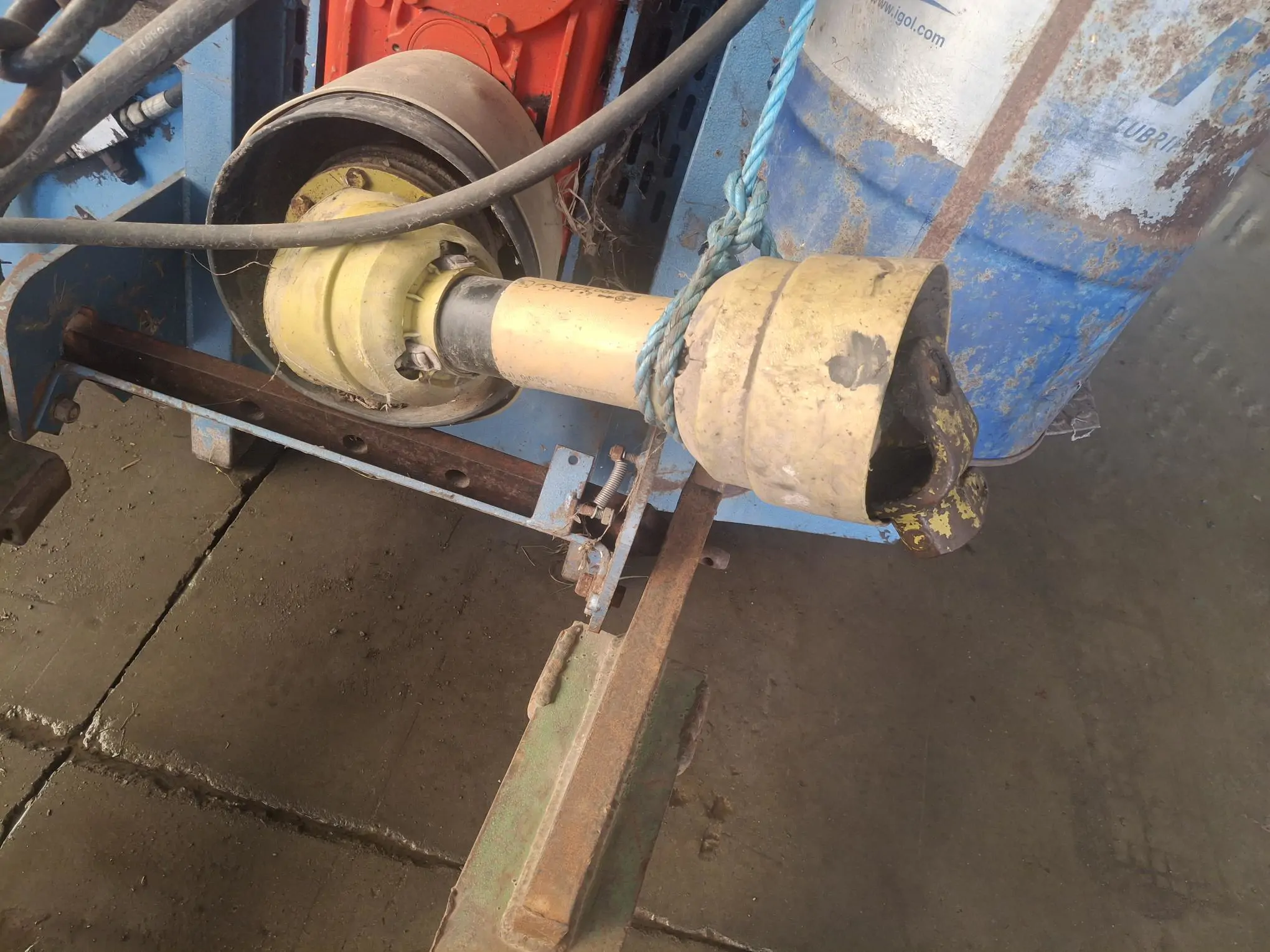 Image CALVET PAILLEUSE CAQUEVEL PORTÉE