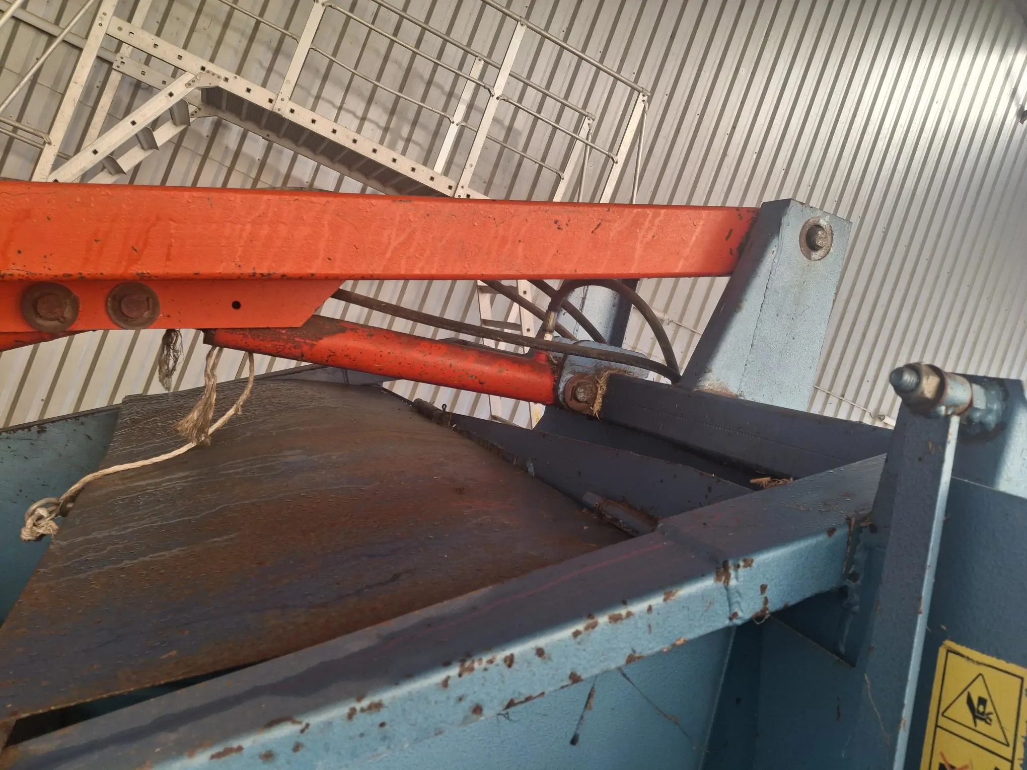 Image CALVET PAILLEUSE CAQUEVEL PORTÉE