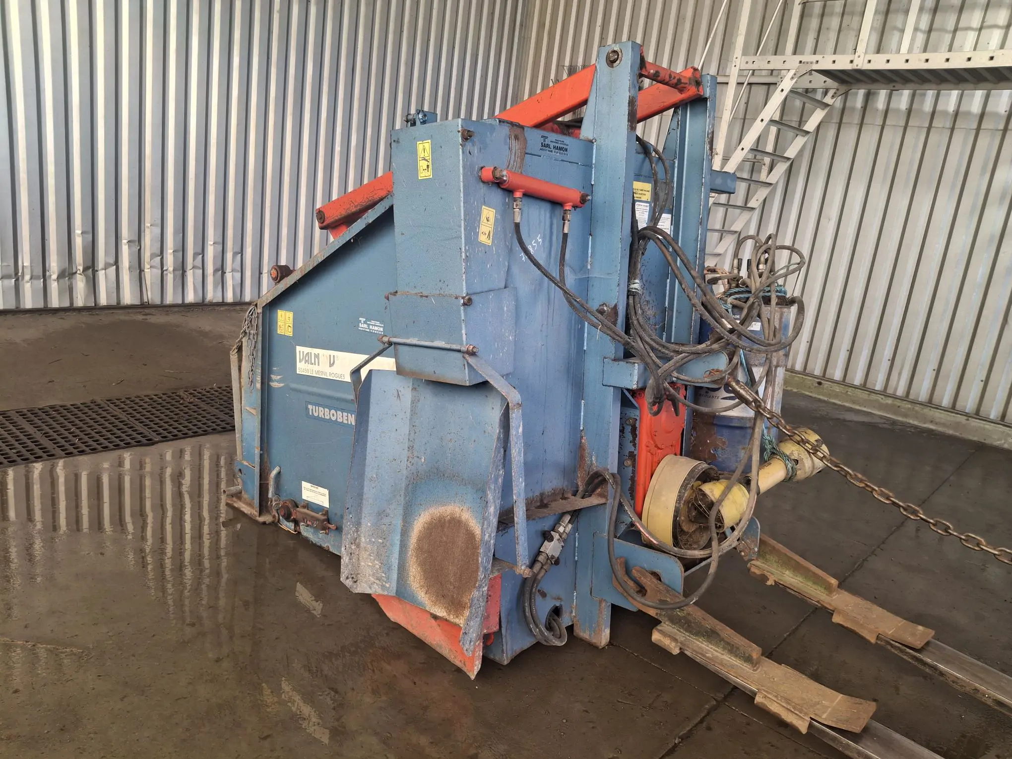 Image CALVET PAILLEUSE CAQUEVEL PORTÉE