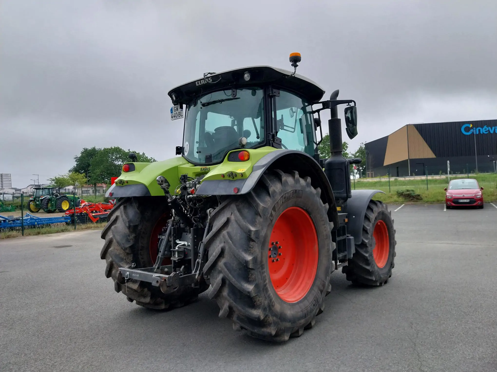 Image CLAAS TRACTEUR ARION 530