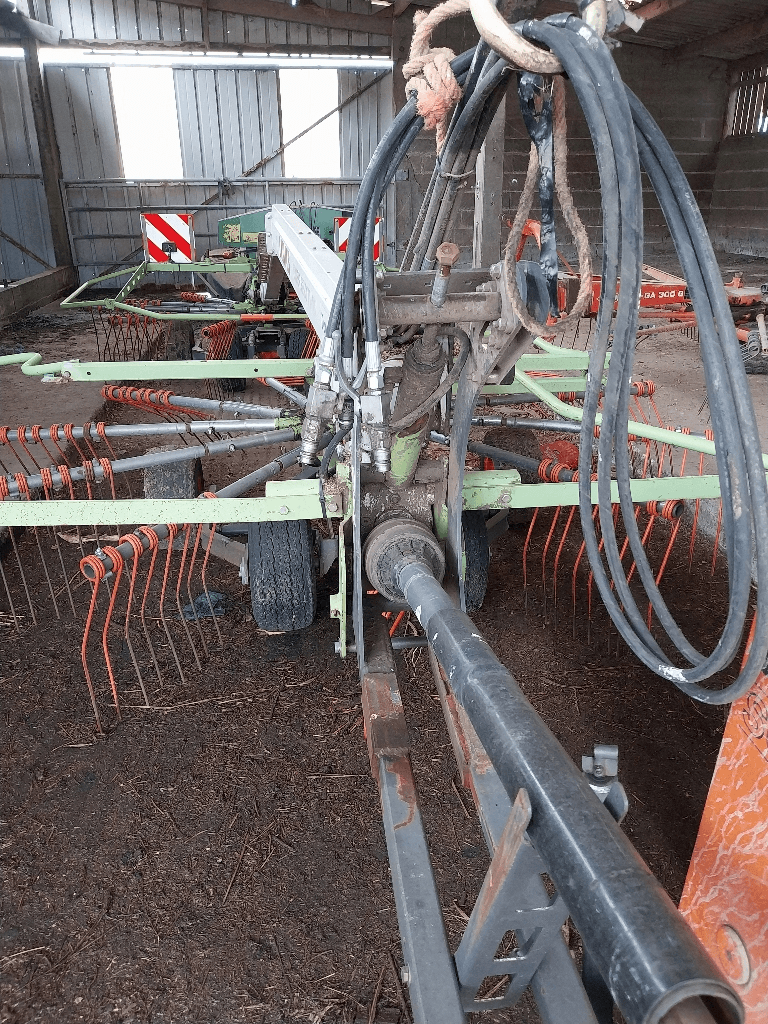 Image CLAAS ANDAINEUR CLAAS LINER 650 TWIN