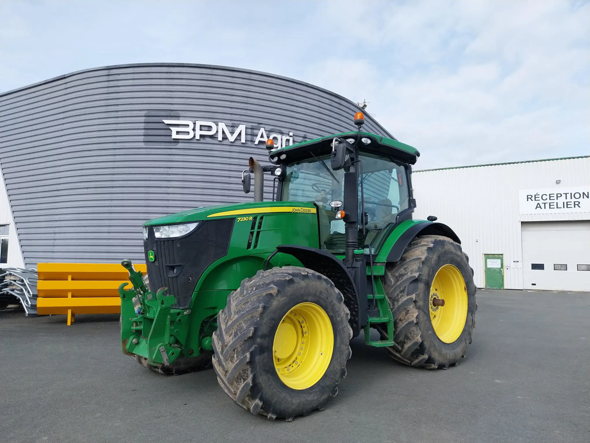 Photo JOHN DEERE TRACTEUR JOHN DEERE 7230R