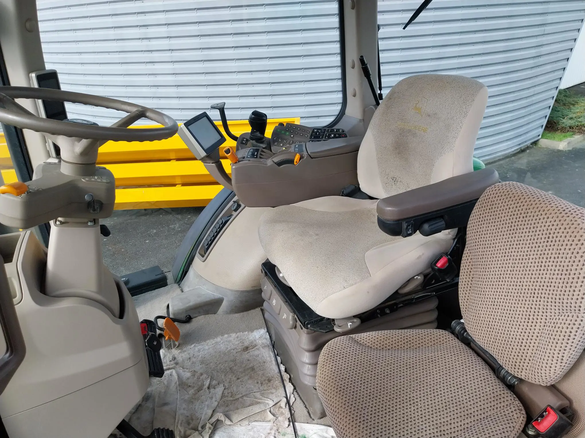 Image JOHN DEERE TRACTEUR JOHN DEERE 7230R