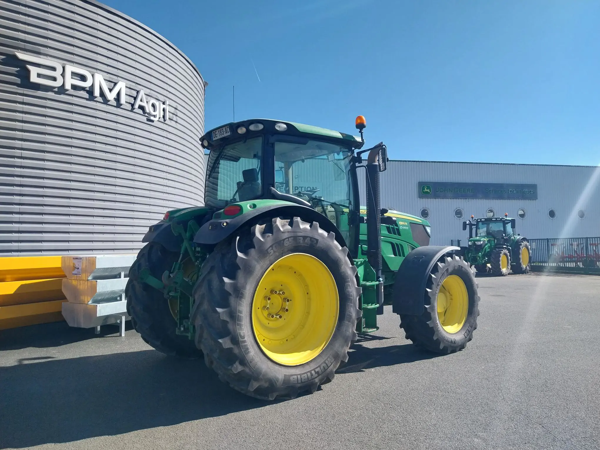 Image JOHN DEERE TRA 6150R PR+SUSP 650/65X42