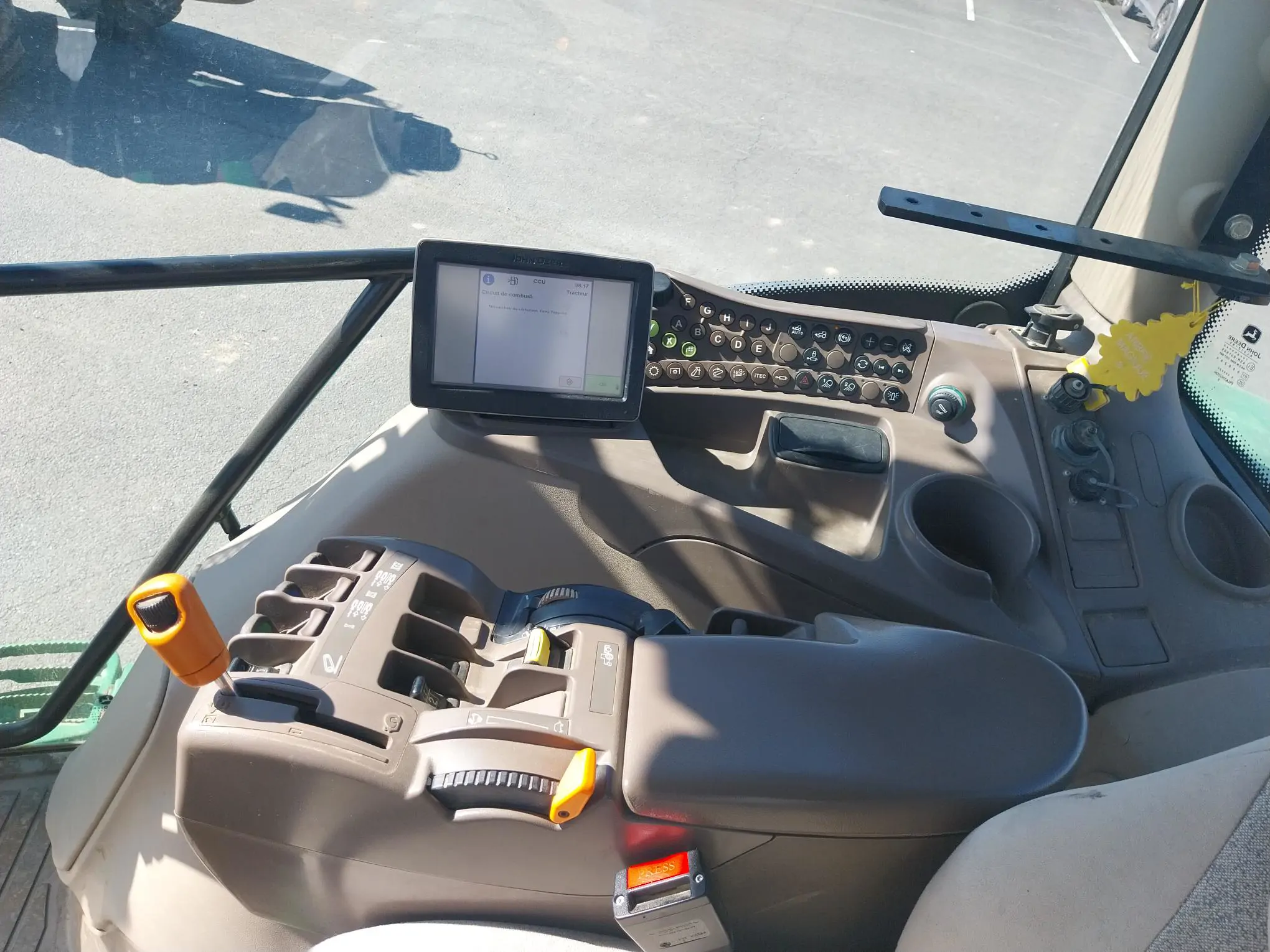 Image JOHN DEERE TRA 6150R PR+SUSP 650/65X42